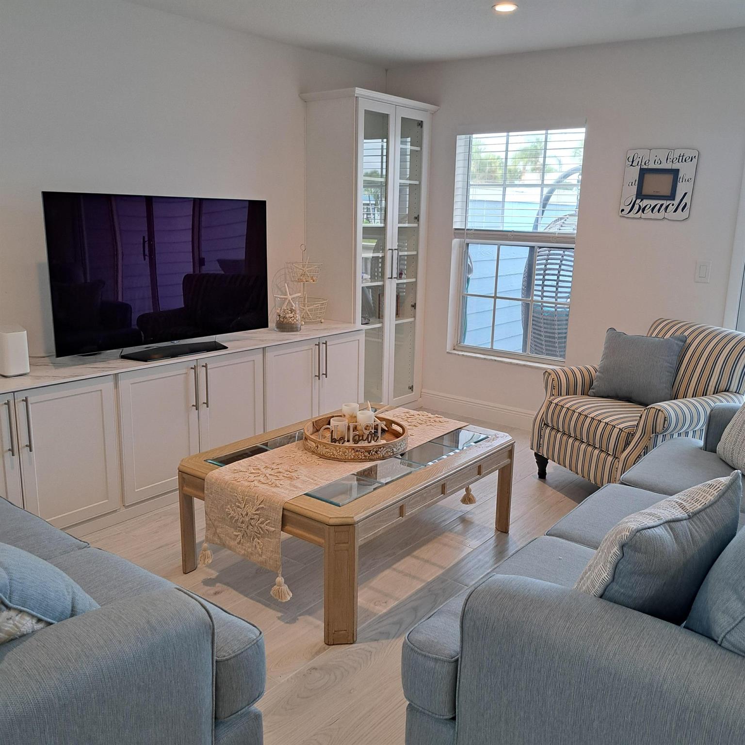 VILLAS OF OCEAN DUNES 4 - Residential Lease