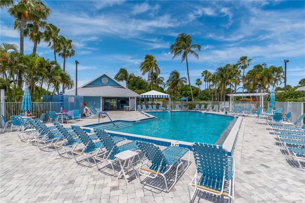 VILLAS OF OCEAN DUNES 4 - Residential Lease