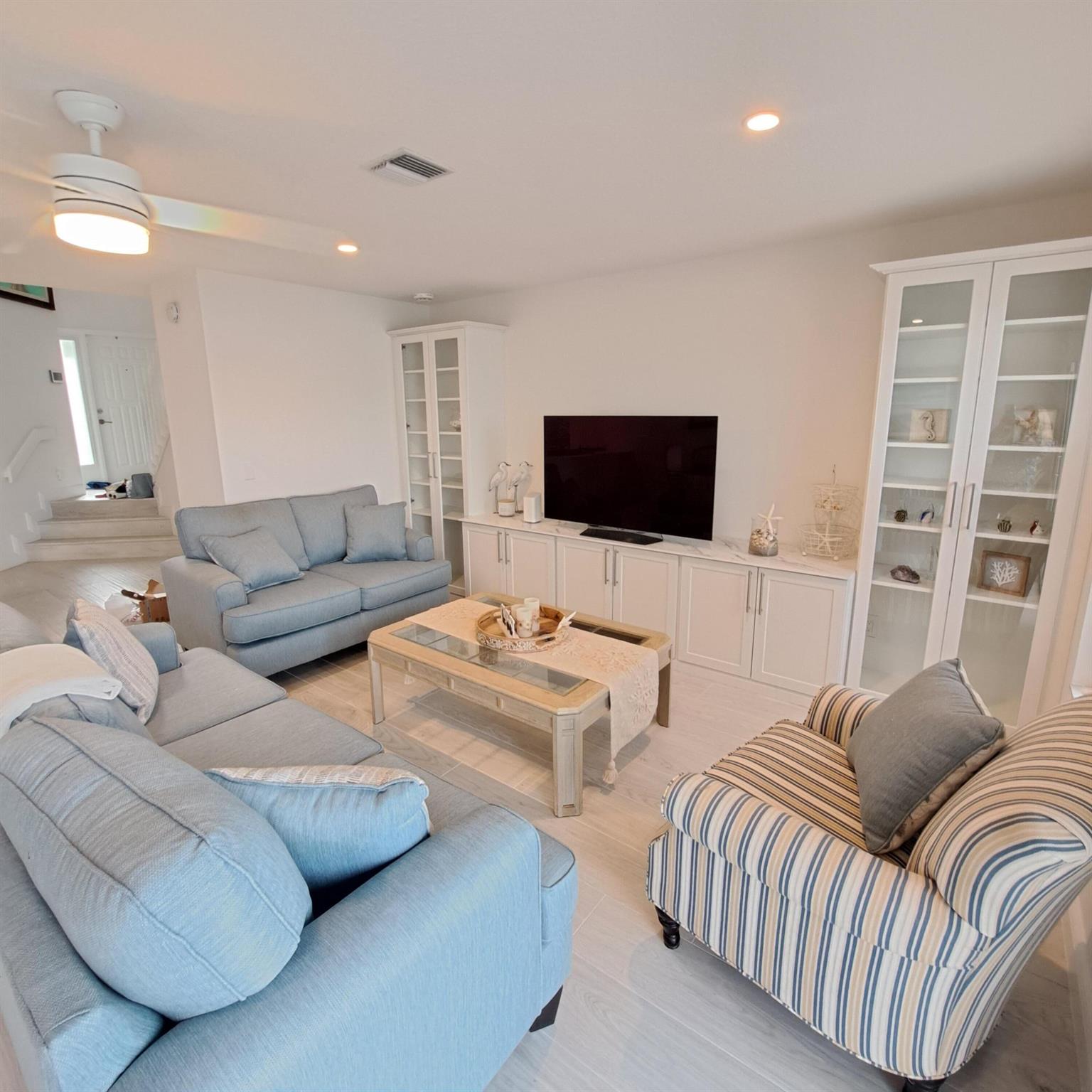 VILLAS OF OCEAN DUNES 4 - Residential Lease