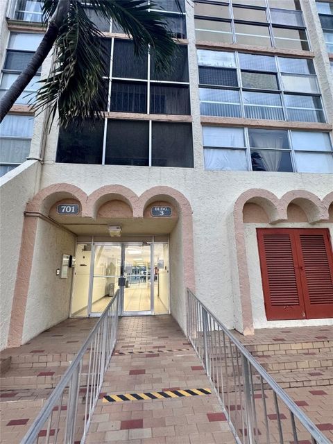 701 Three Islands Boulevard 215 Hallandale Beach FL 33009
