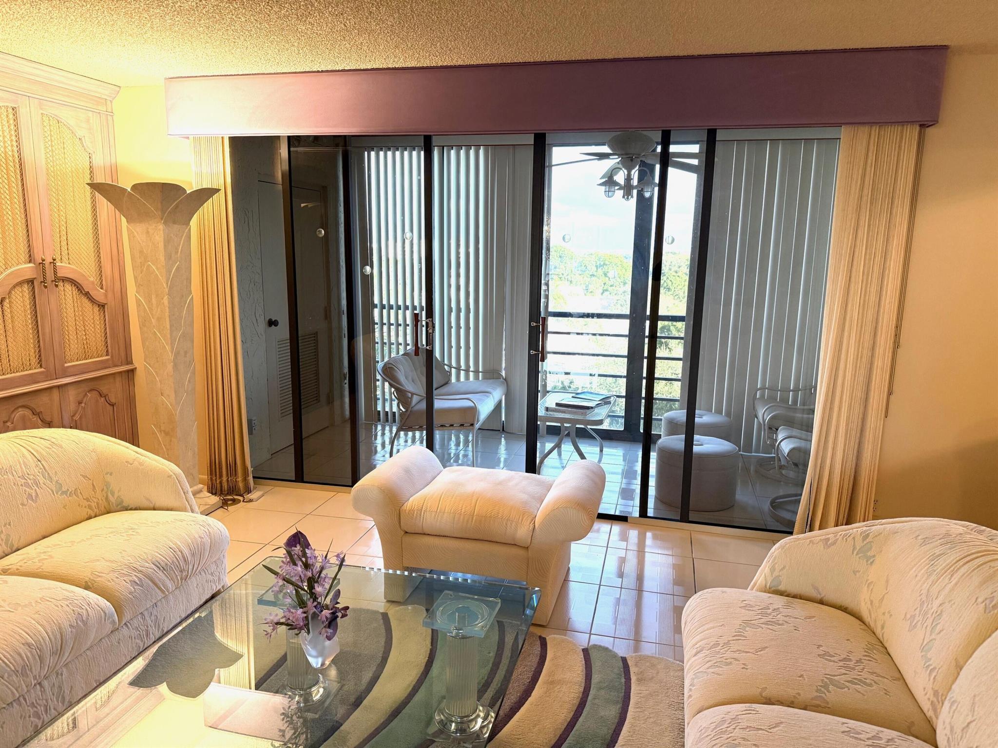 REGENCY AT BOCA POINTE CO - Residential