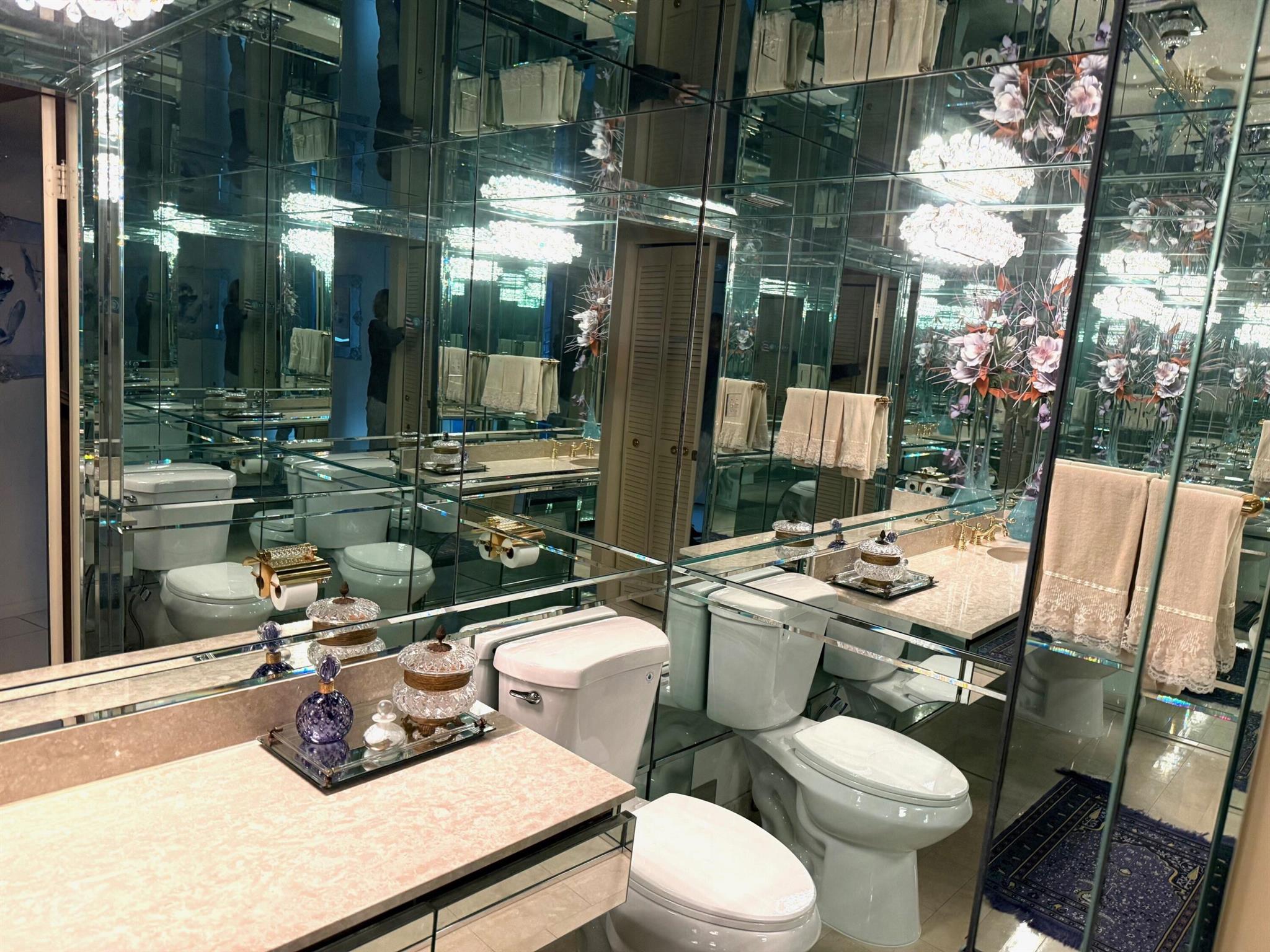 REGENCY AT BOCA POINTE CO - Residential