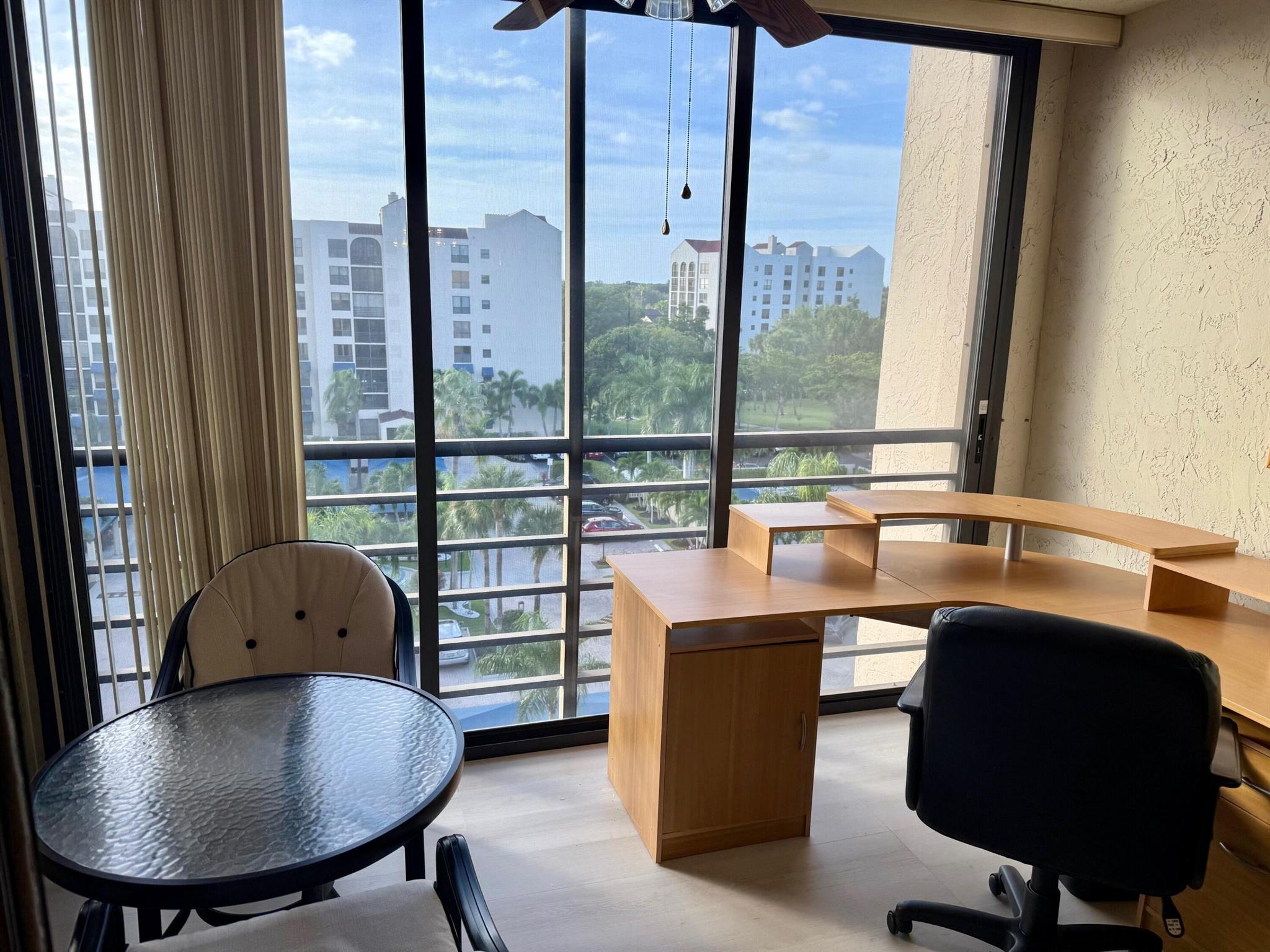 REGENCY AT BOCA POINTE CO - Residential