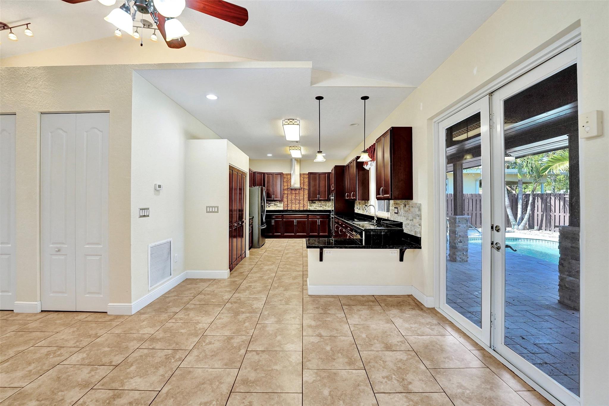 3-51-42 - Residential