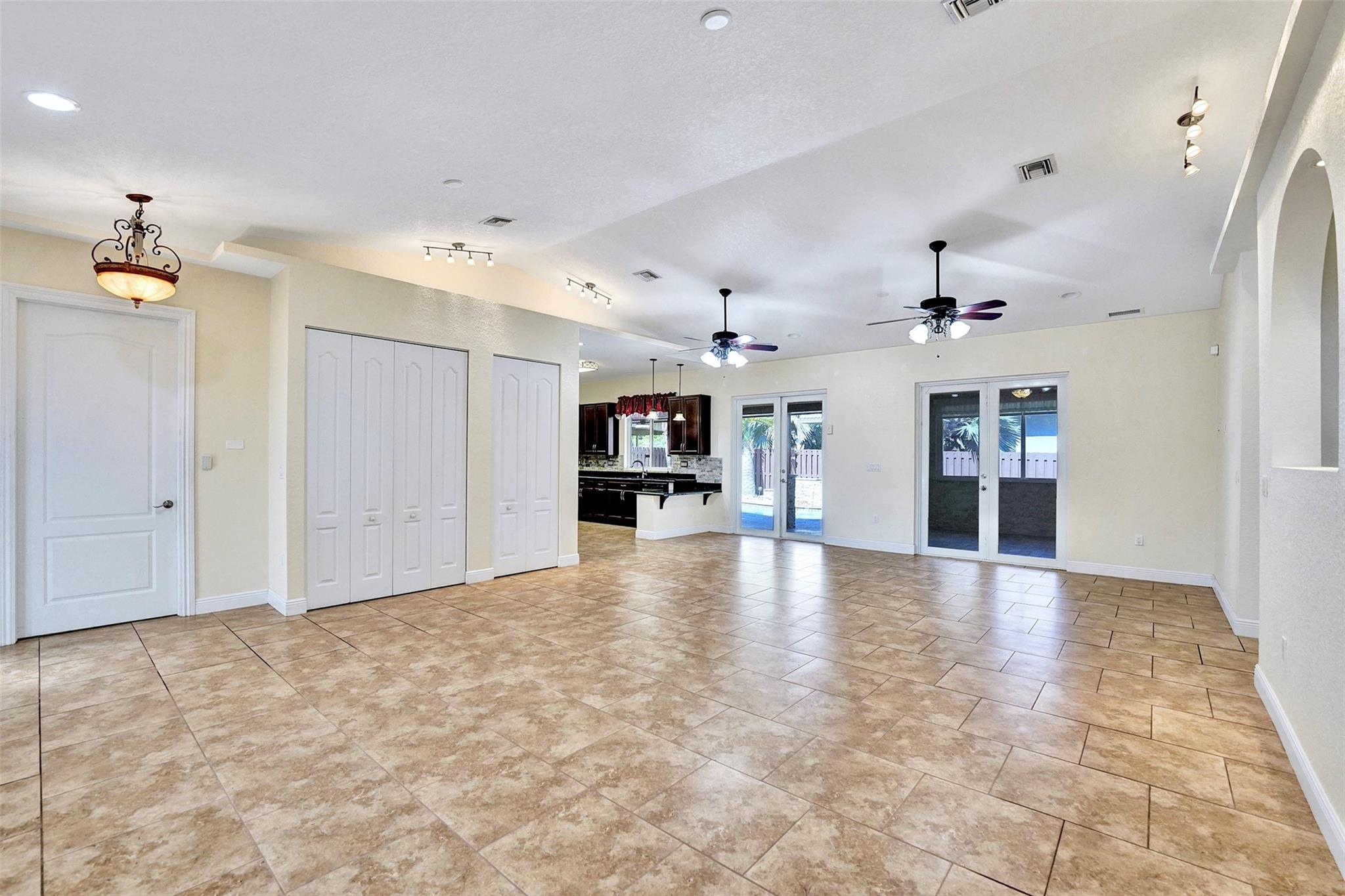 3-51-42 - Residential