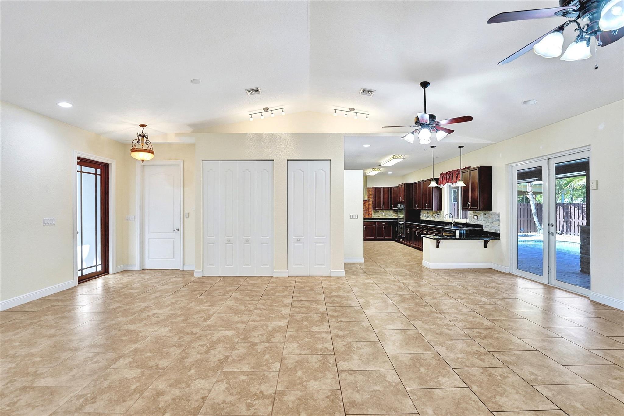 3-51-42 - Residential