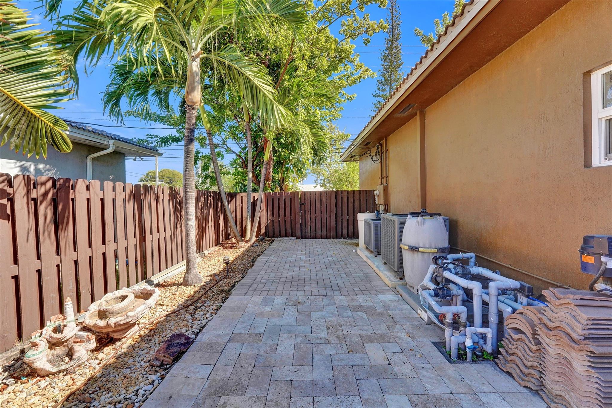 3-51-42 - Residential