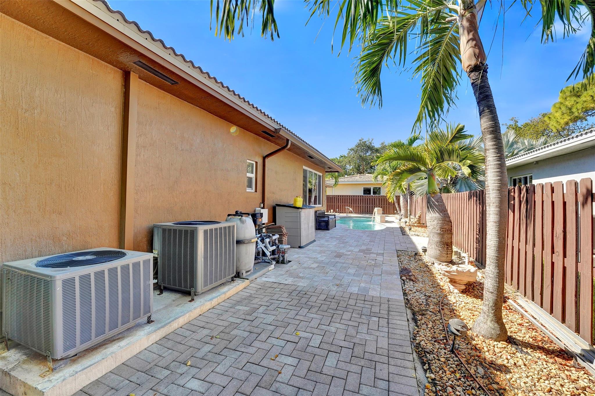 3-51-42 - Residential