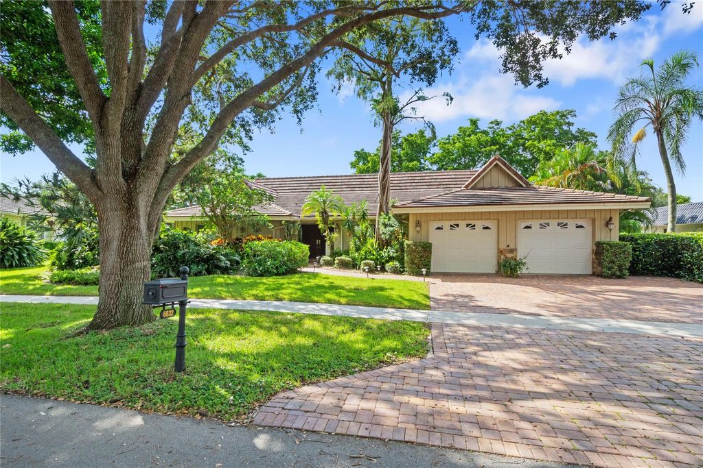 Photo of 6832 Viento Way, Boca Raton, FL 33433 (MLS # F10399726)