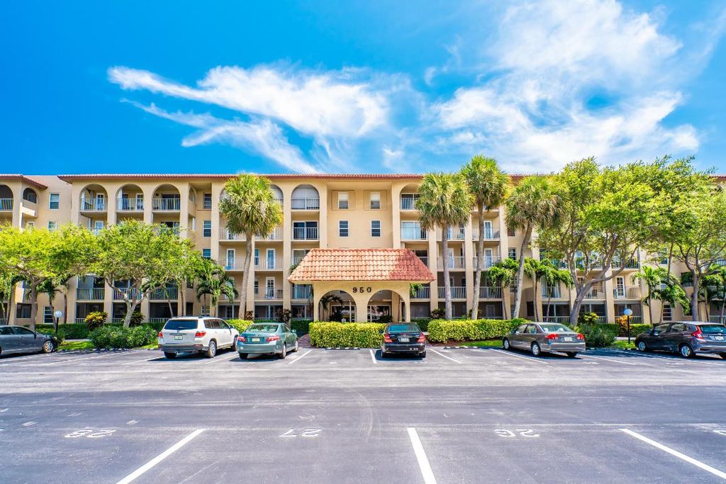 Photo of 950 Ponce De Leon Road #305, Boca Raton, FL 33432 (MLS # R10989712)