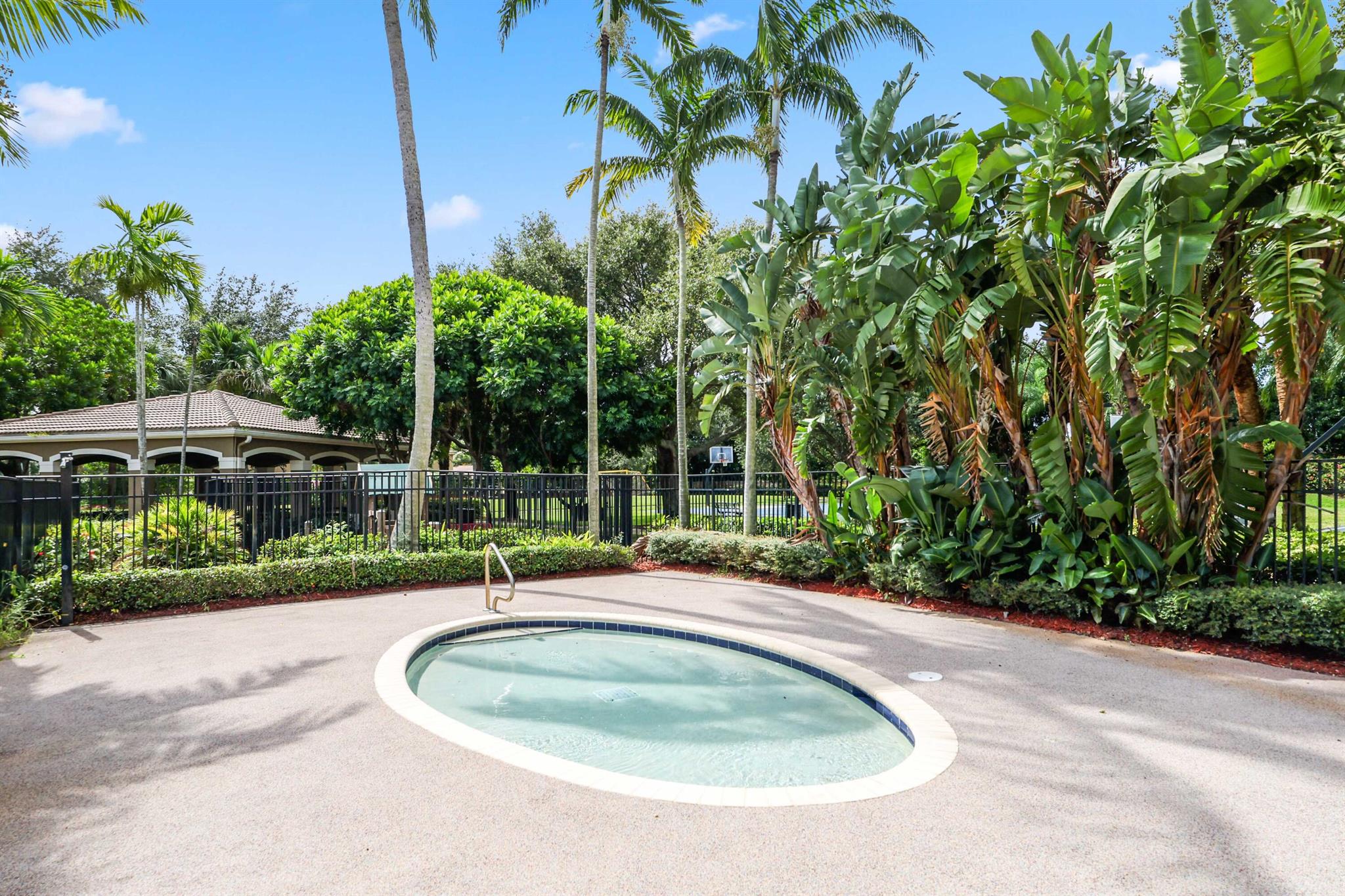 NAUTICA ISLES WEST - Residential