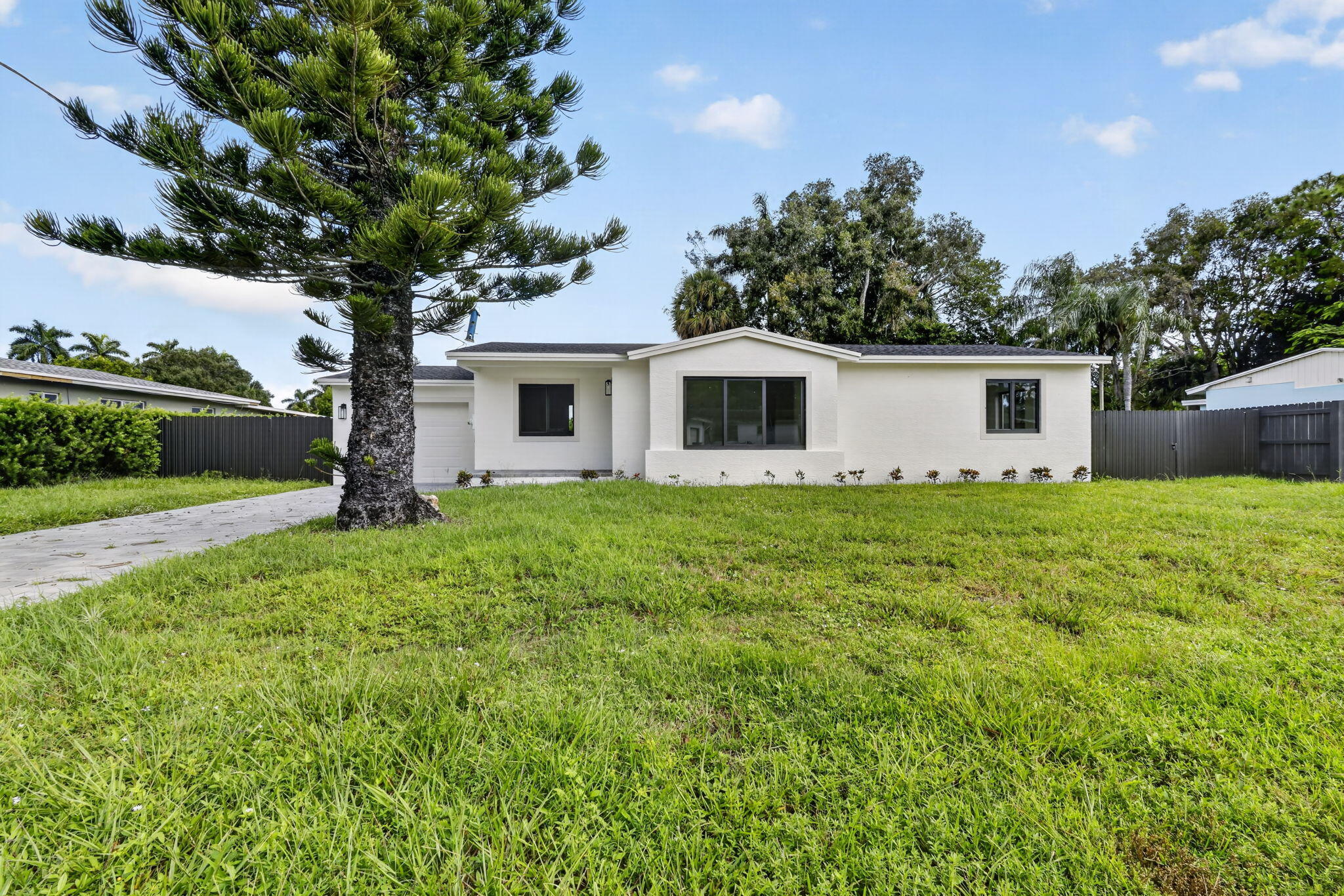 3185 Riddle Road
