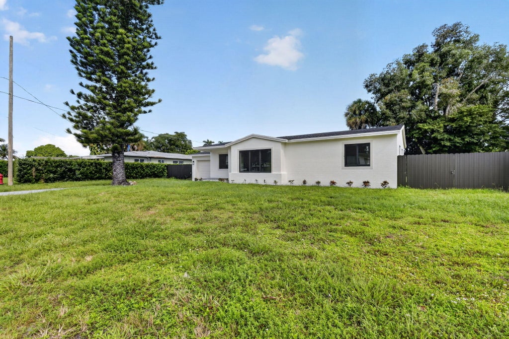 Photo of 3185 Riddle Road, West Palm Beach, FL 33406 (MLS # B26075727)