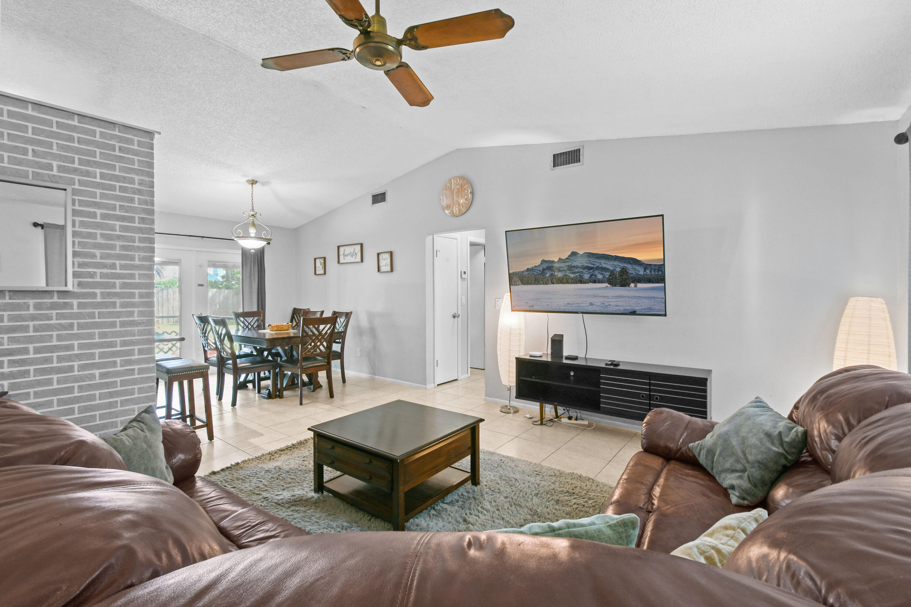 PORT ST LUCIE SECTION 3 - Residential