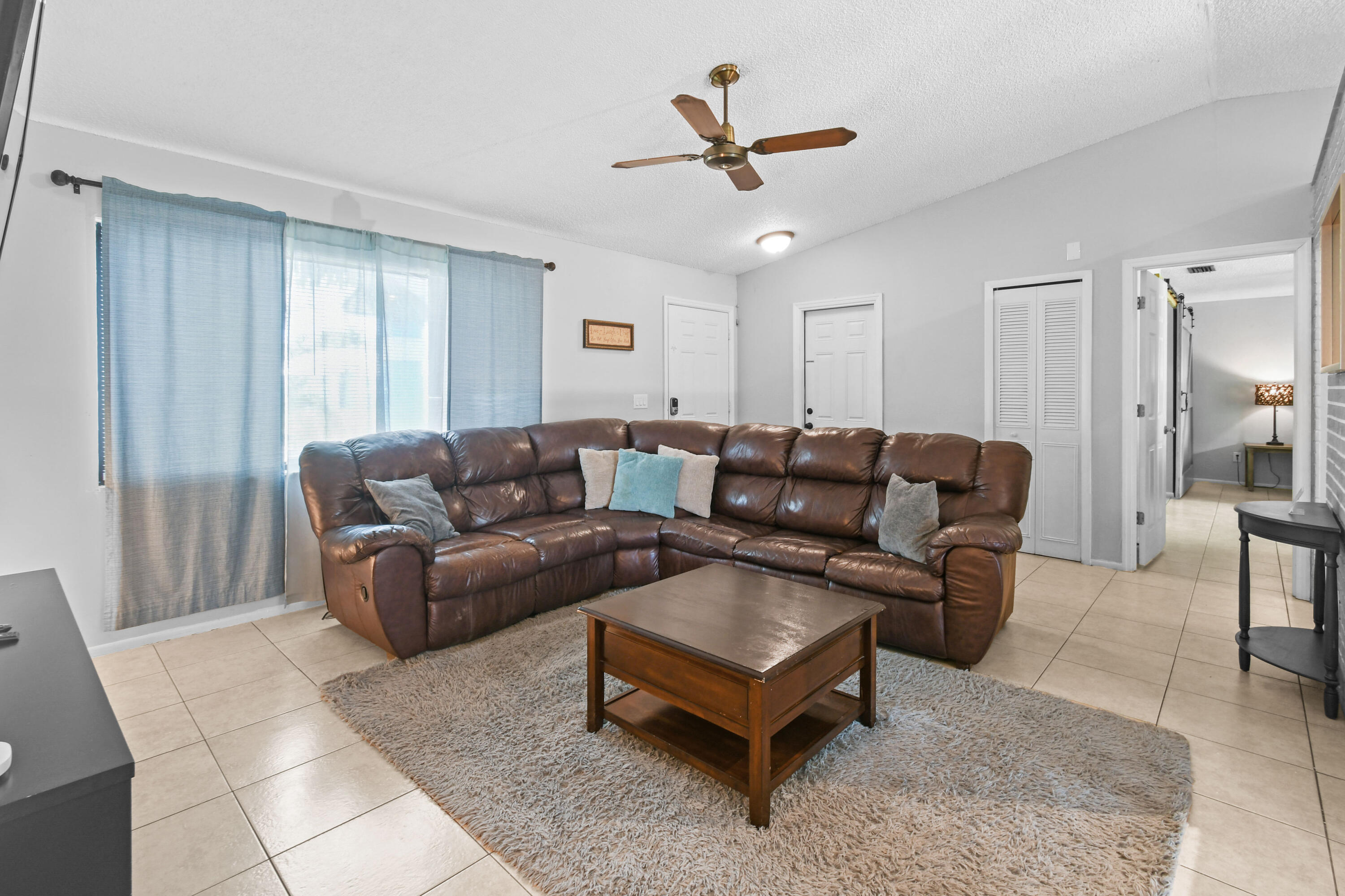 PORT ST LUCIE SECTION 3 - Residential