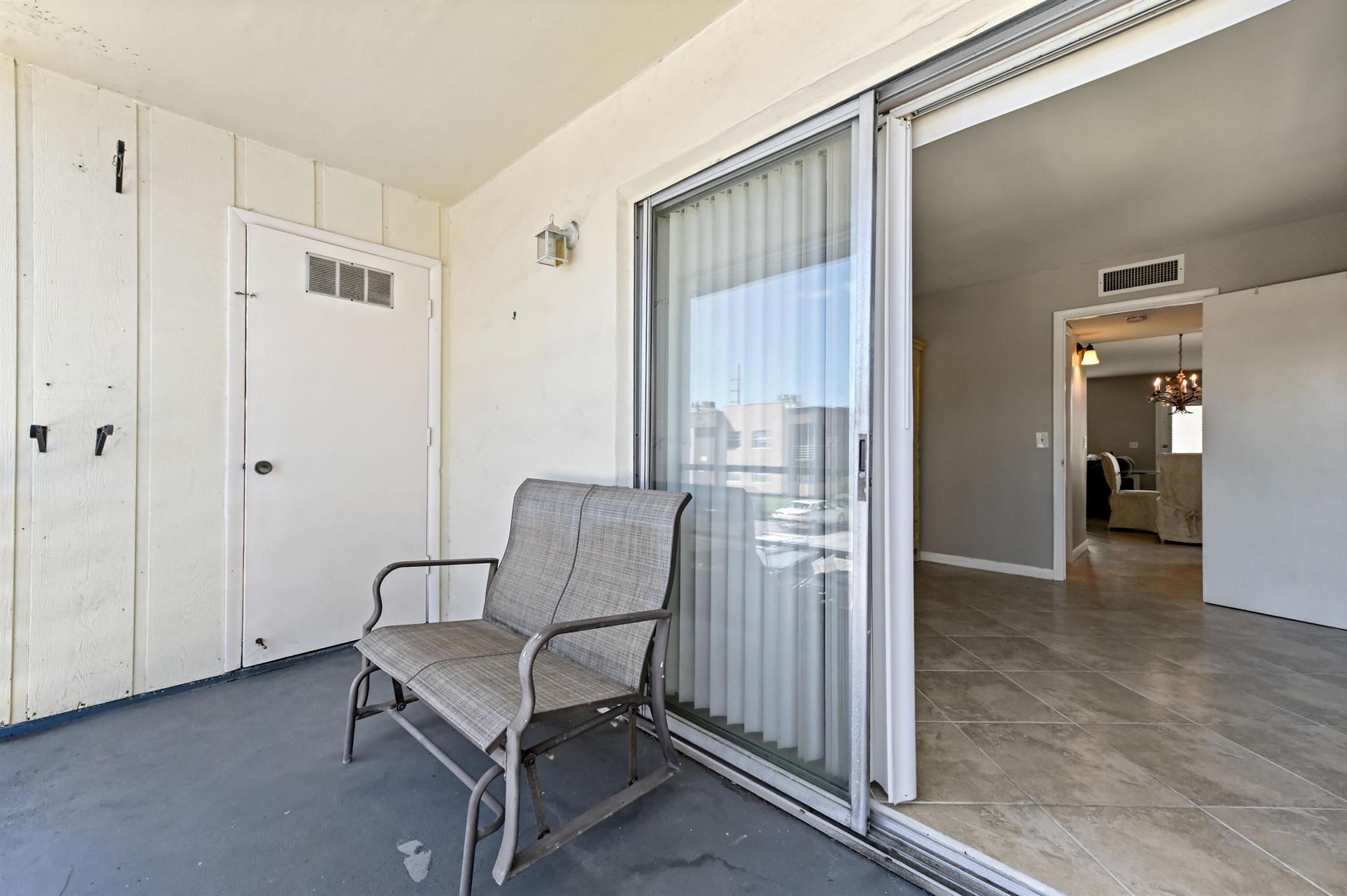 KINGS POINT - Residential