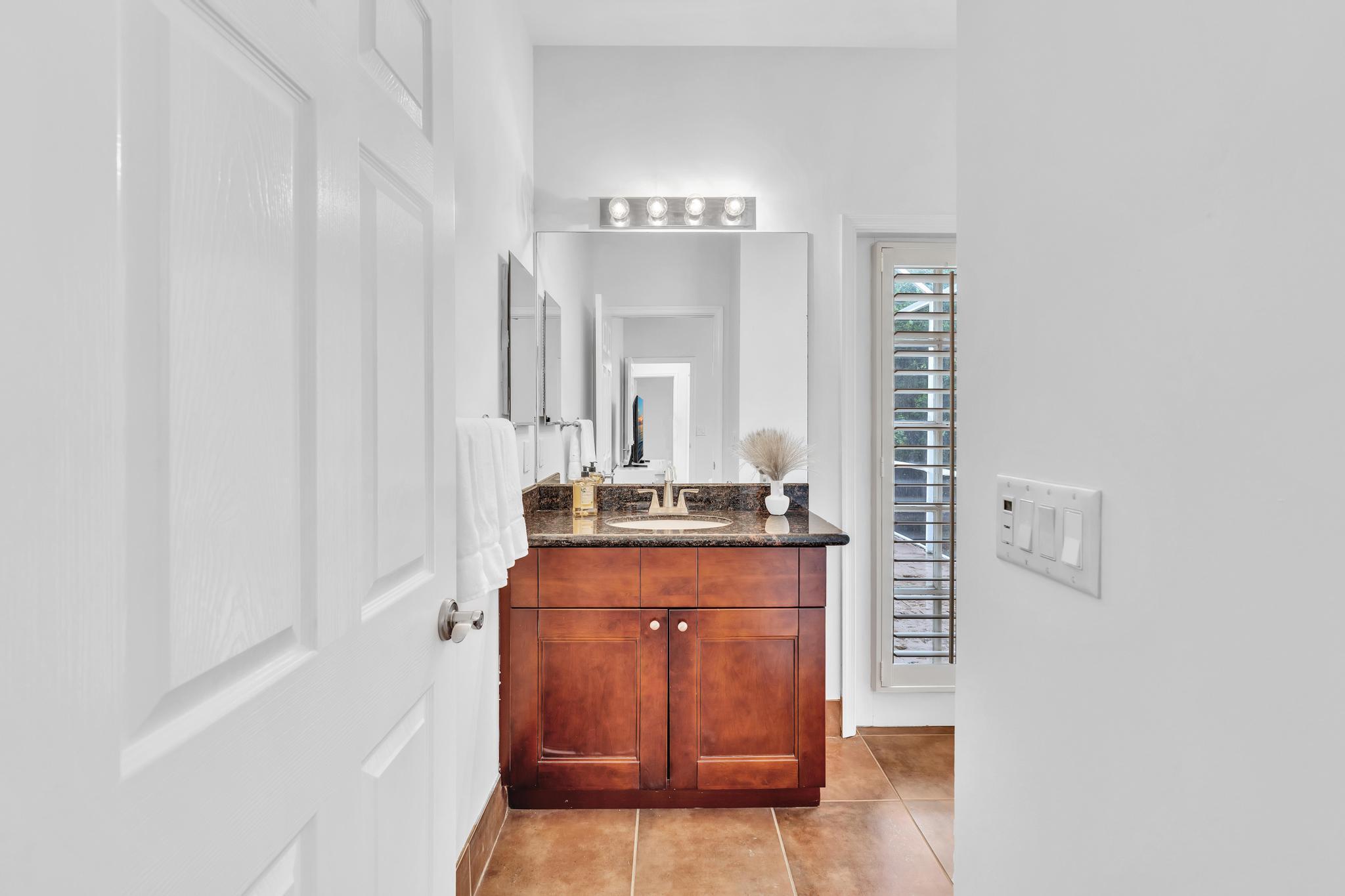 ABERDEEN 10 - Residential Lease
