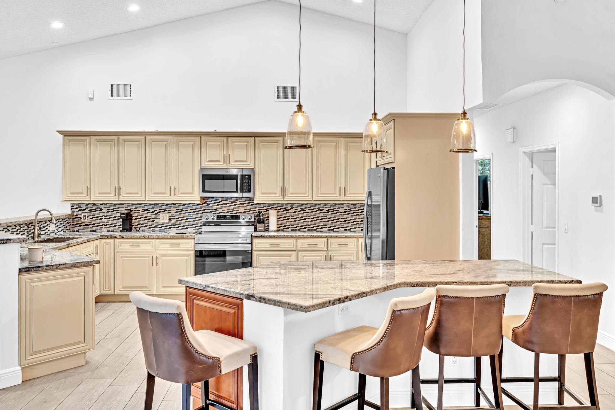ABERDEEN 10 - Residential Lease