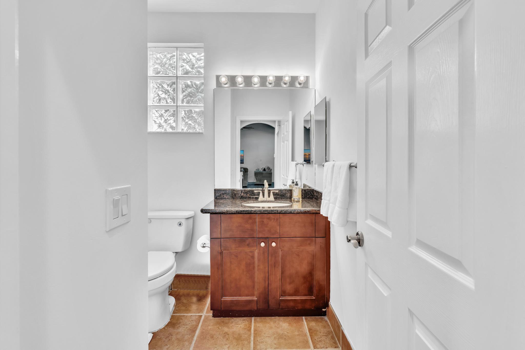 ABERDEEN 10 - Residential Lease