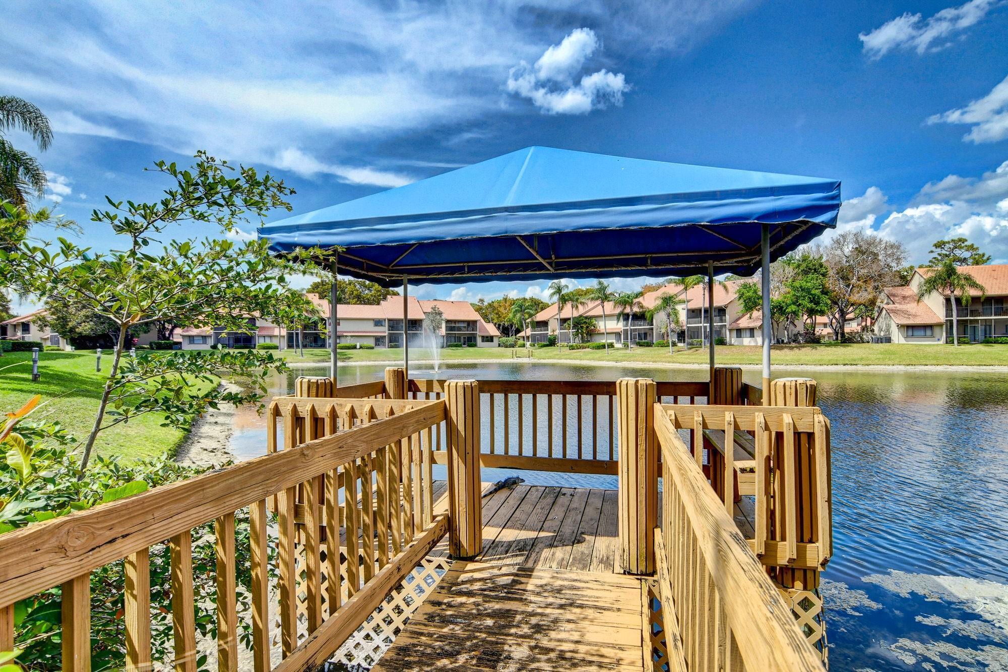 COACH HOUSES OF TOWN PLACE CONDO - Residential Lease