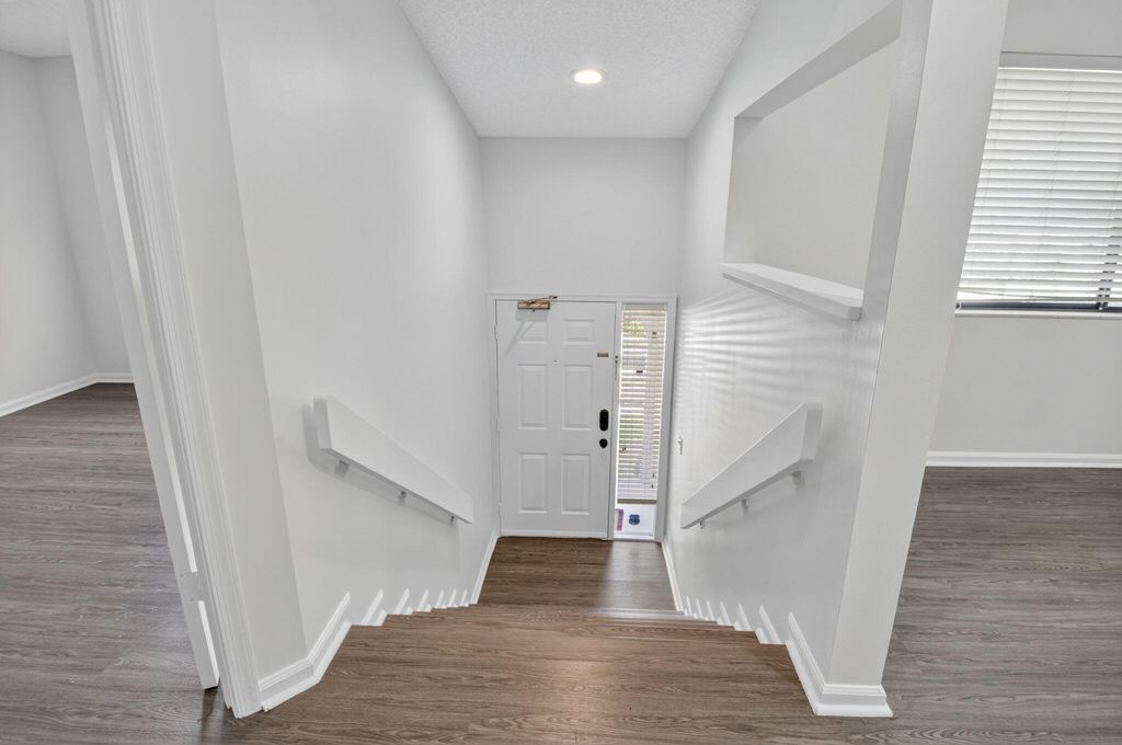 Photo of 5530 Coach House Circle #E, Boca Raton, FL 33486 (MLS # B26001344)