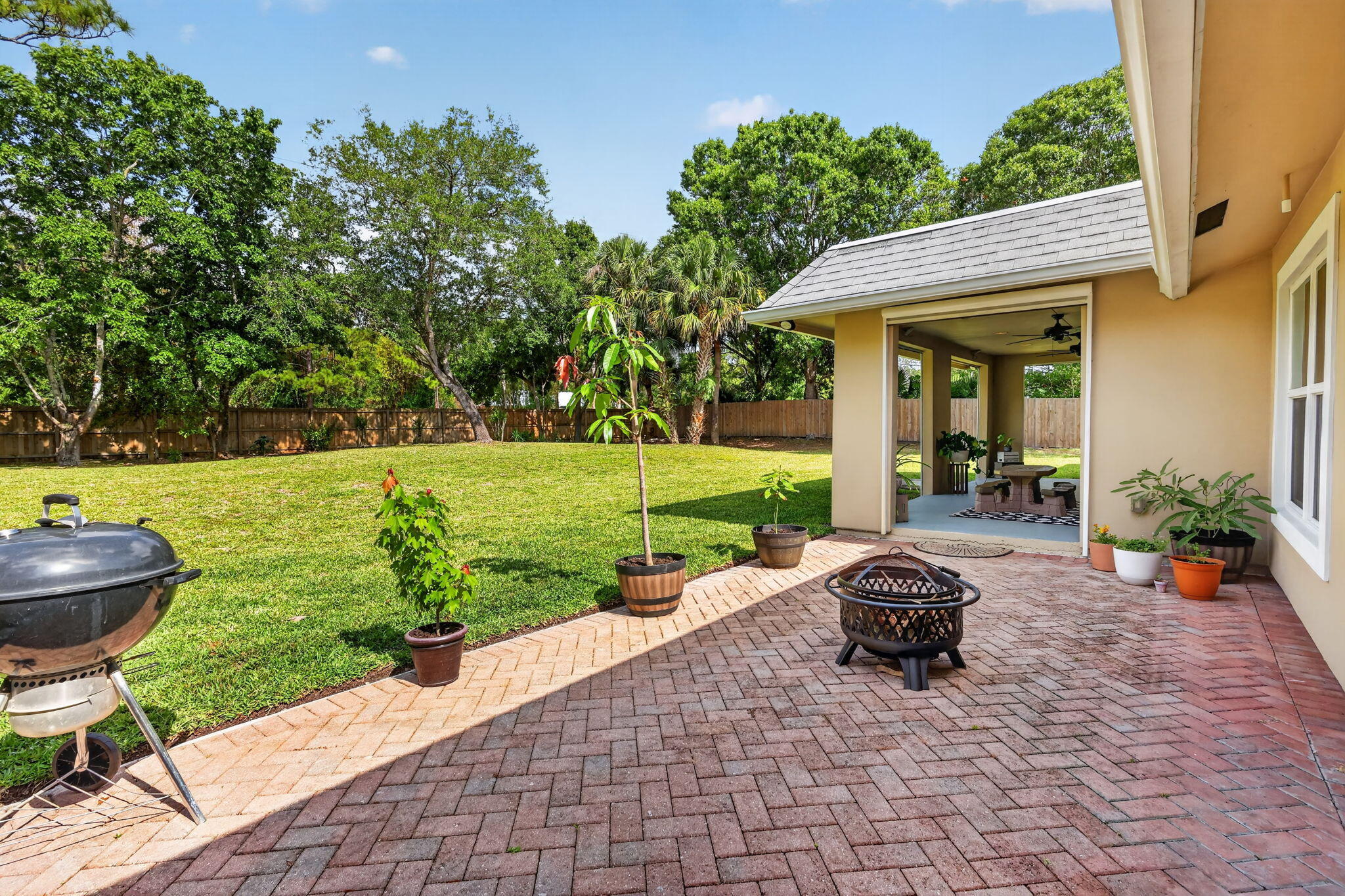 HIDDEN BAY - Residential