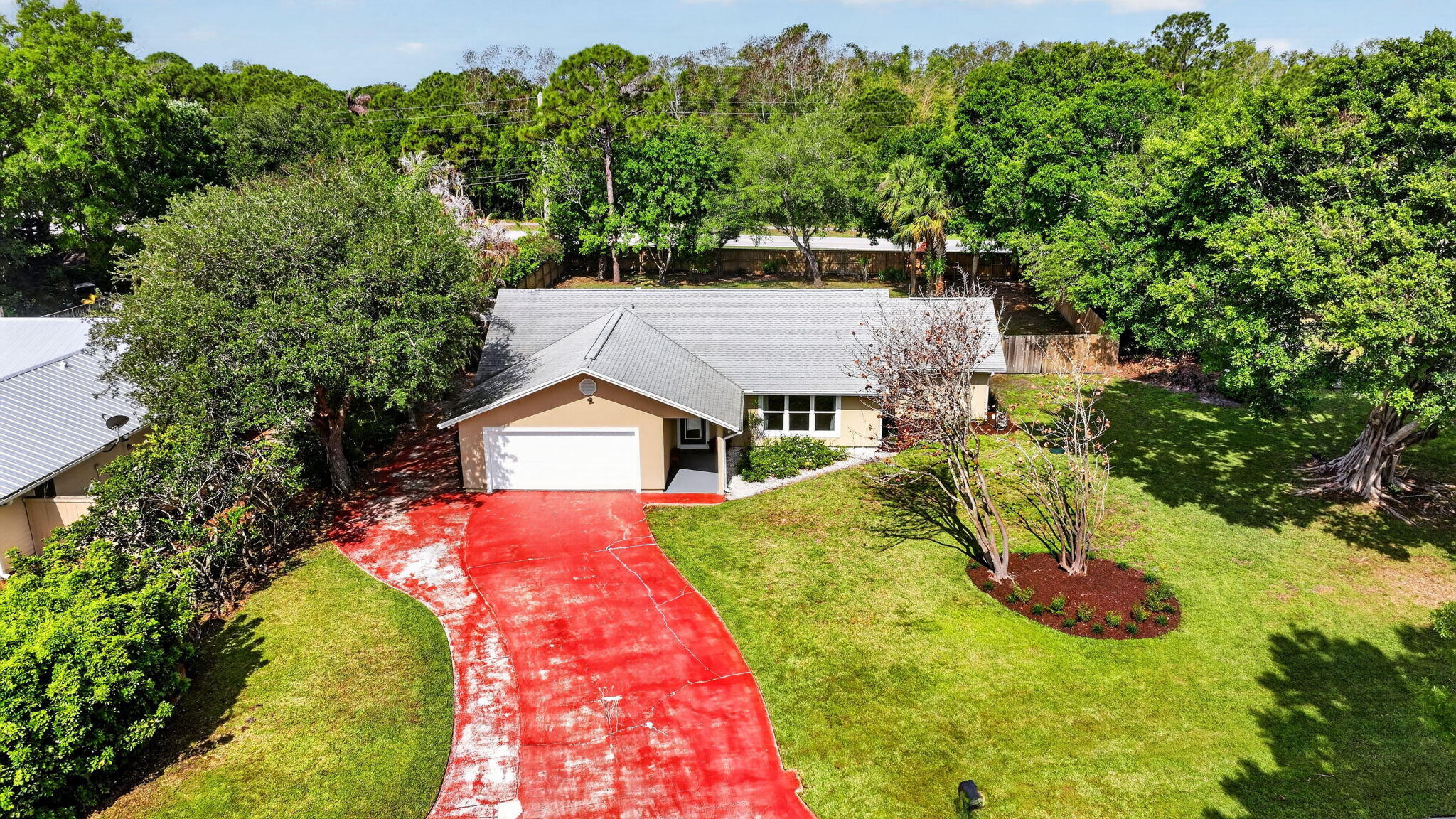 HIDDEN BAY - Residential