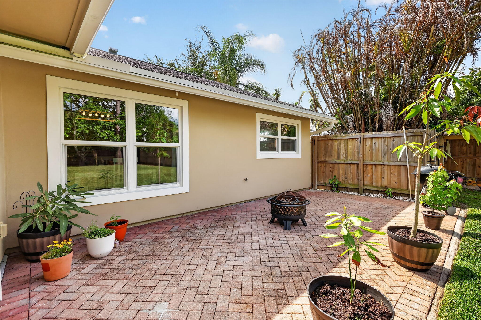 HIDDEN BAY - Residential