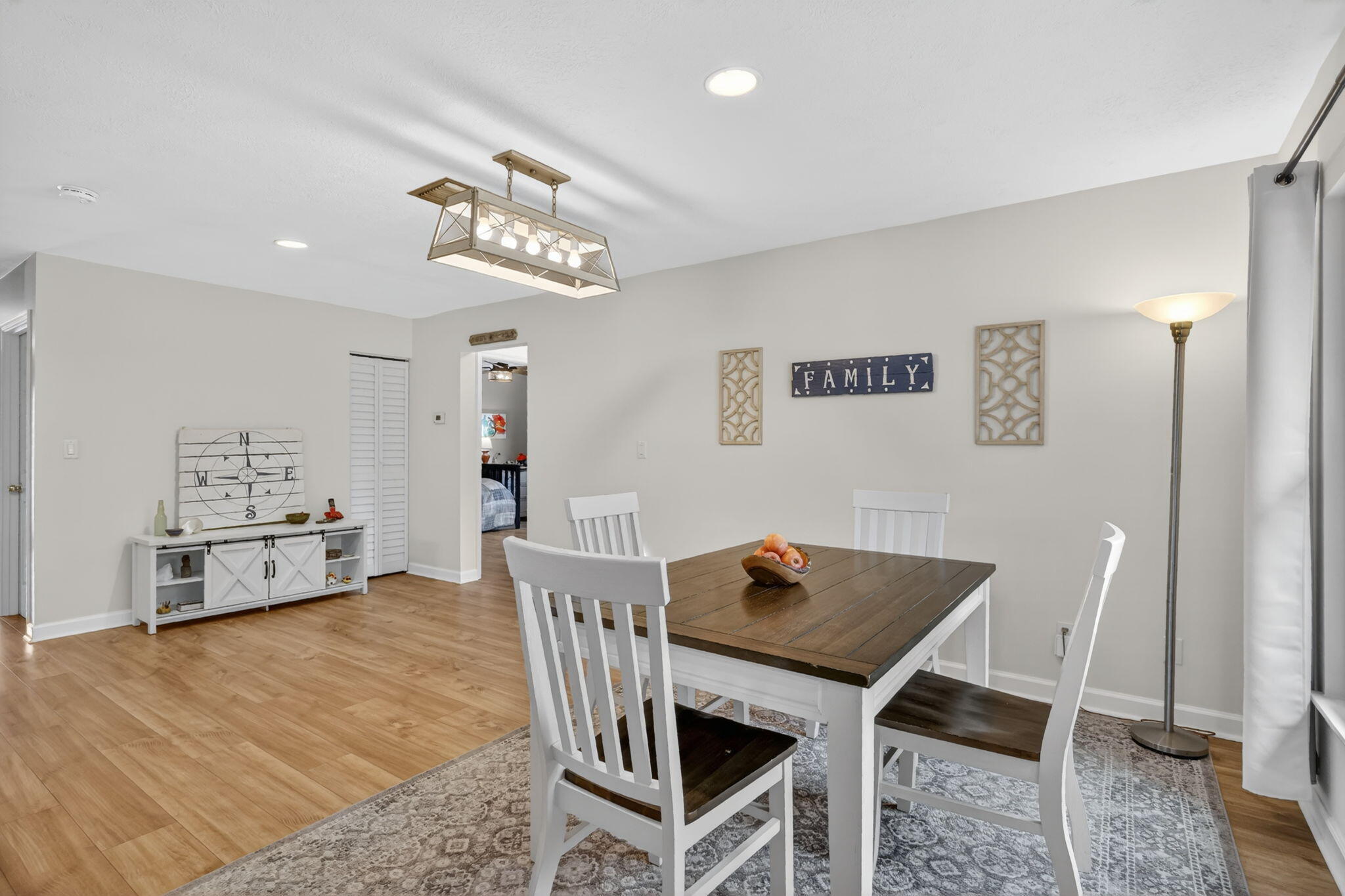 HIDDEN BAY - Residential