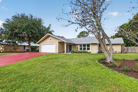 Photo of 784 Wisper Bay Drive, Palm City, FL 34990 (MLS # B26021009)