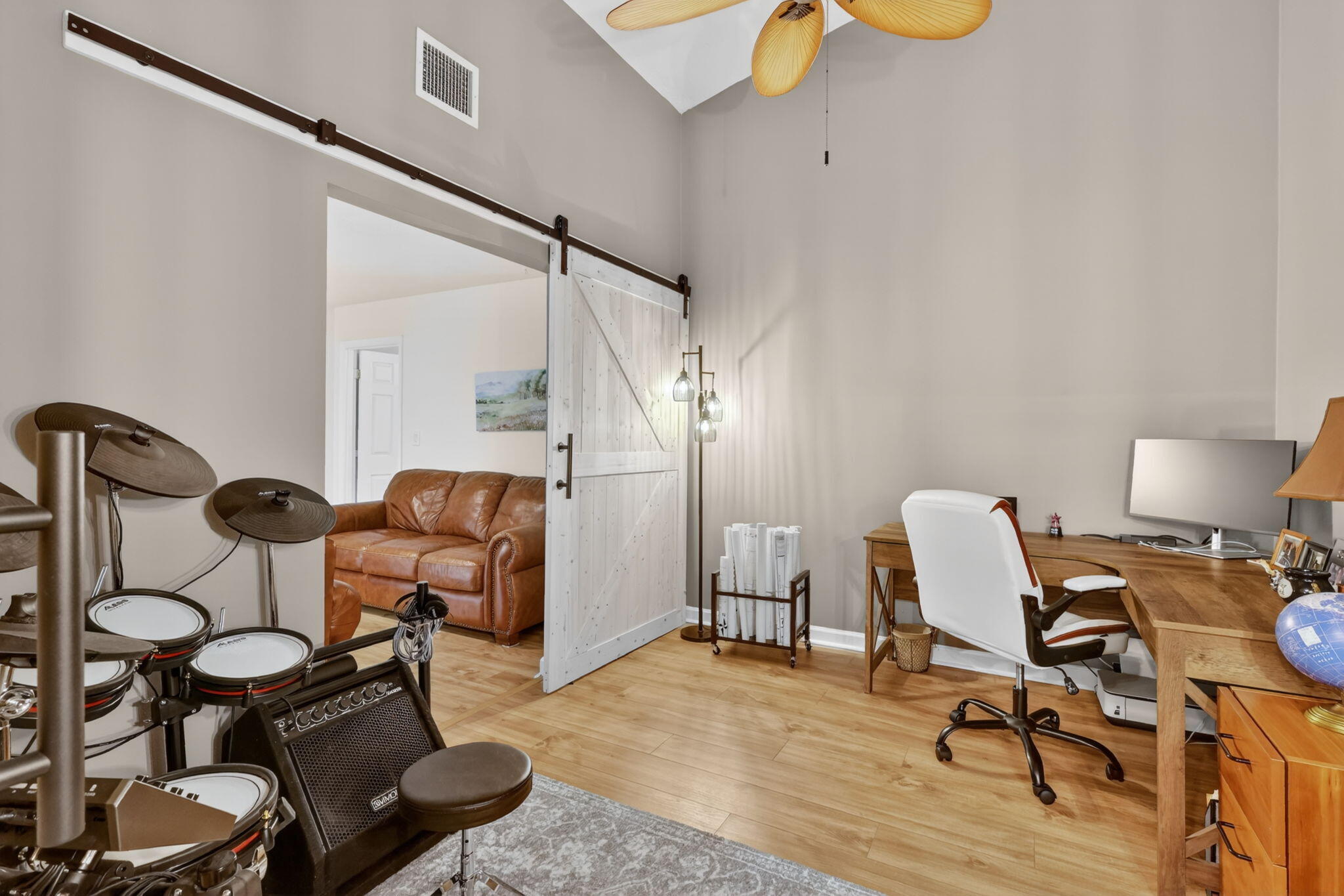 HIDDEN BAY - Residential