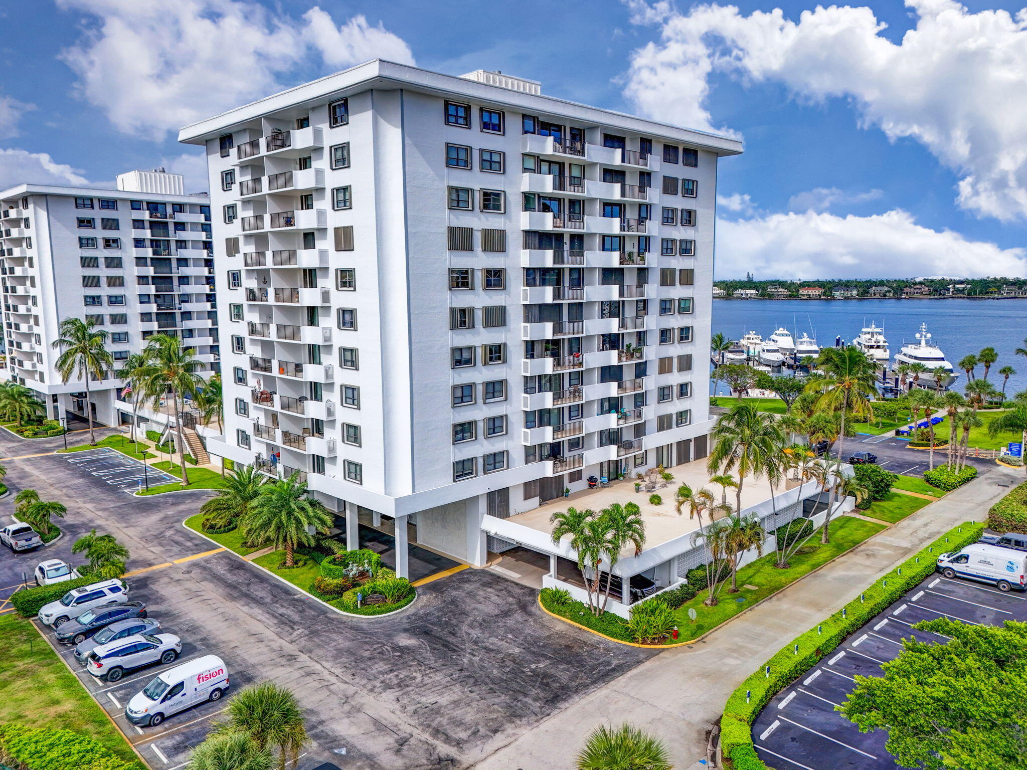 1200 Marine Way 805