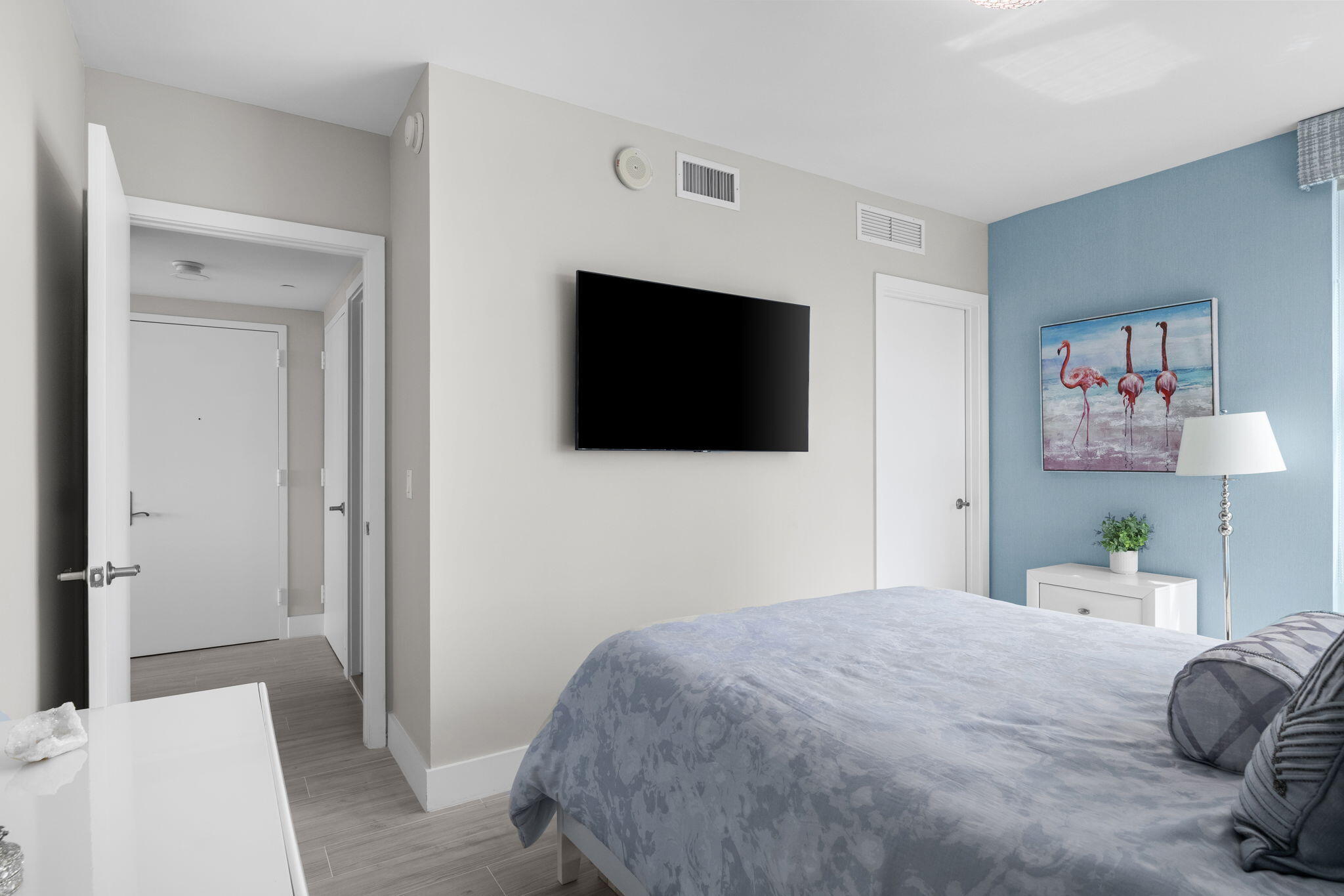 LAS OLAS BEACH CLUB - Residential