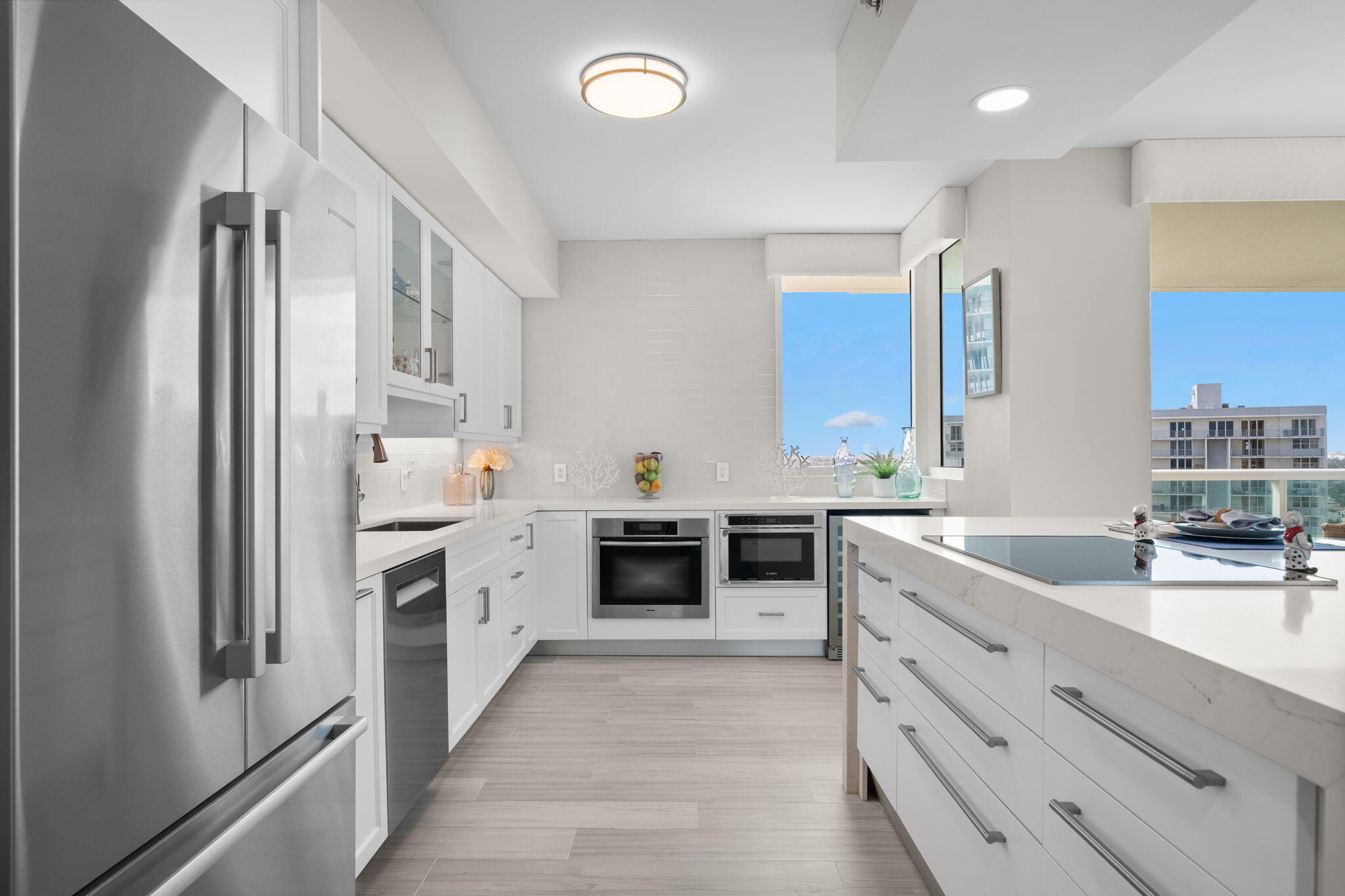 LAS OLAS BEACH CLUB - Residential