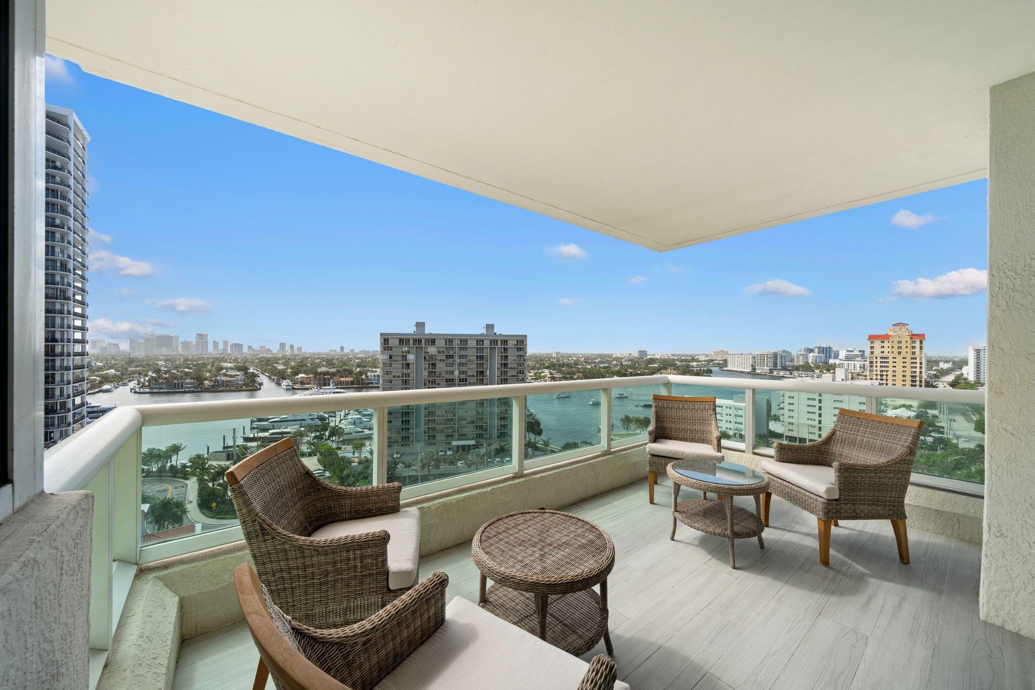 LAS OLAS BEACH CLUB - Residential