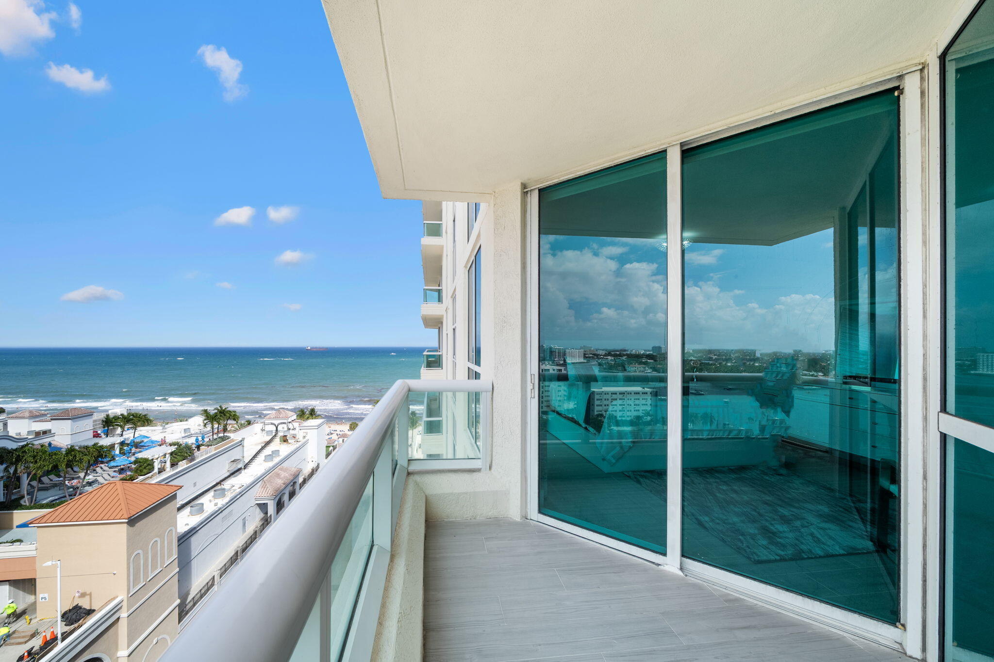 LAS OLAS BEACH CLUB - Residential