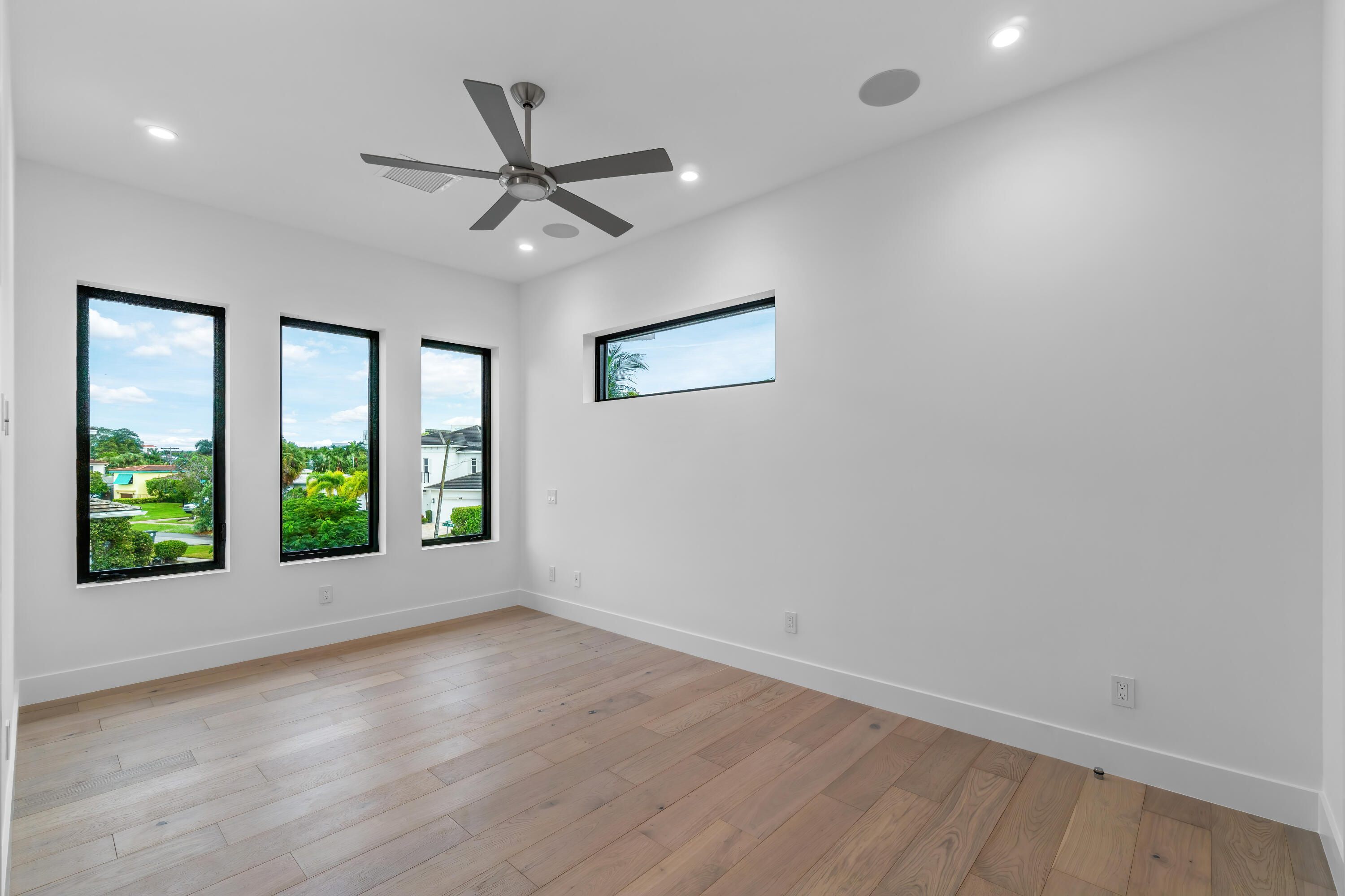 WHISEM UNIT B - Residential