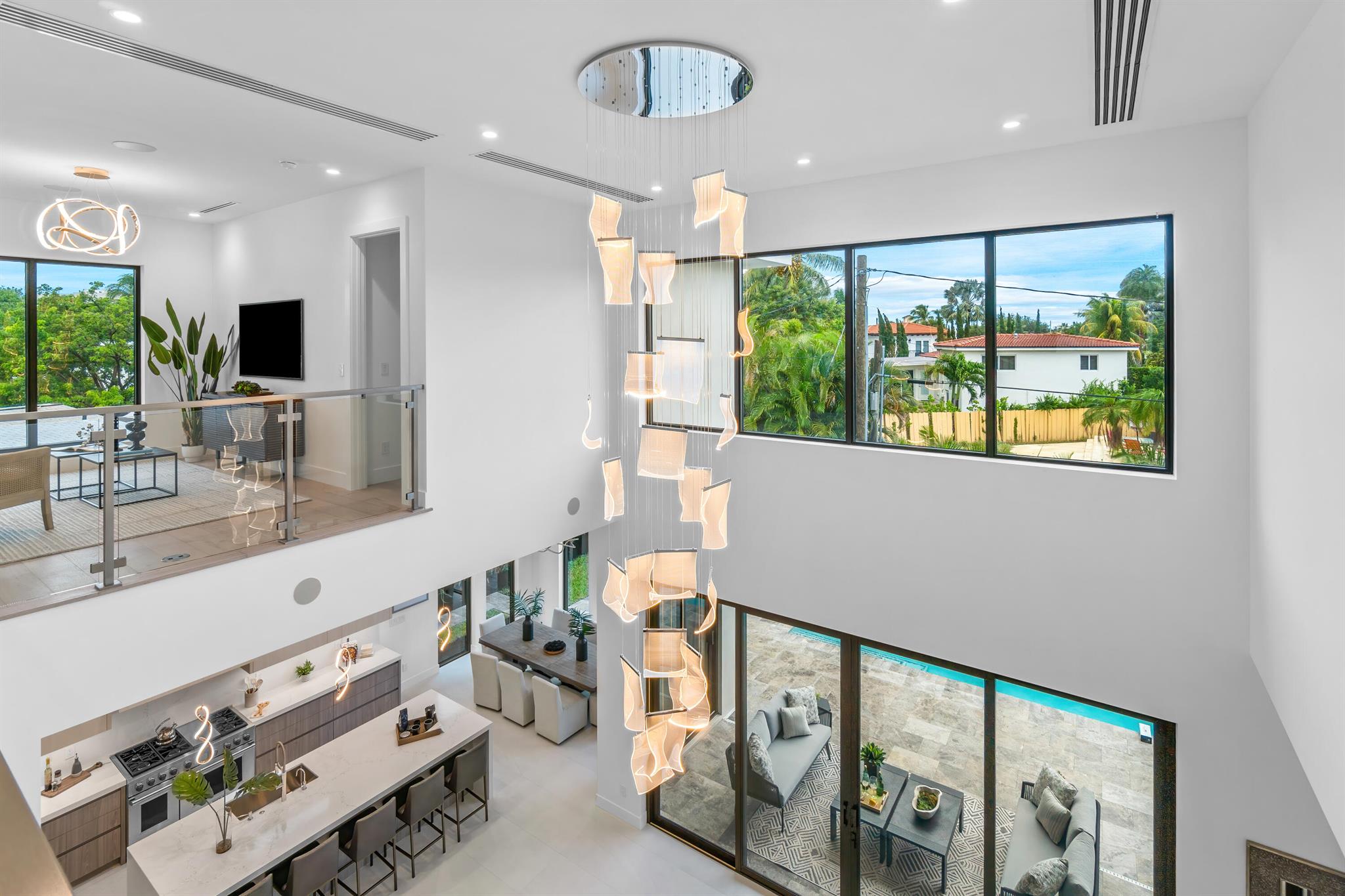 WHISEM UNIT B - Residential