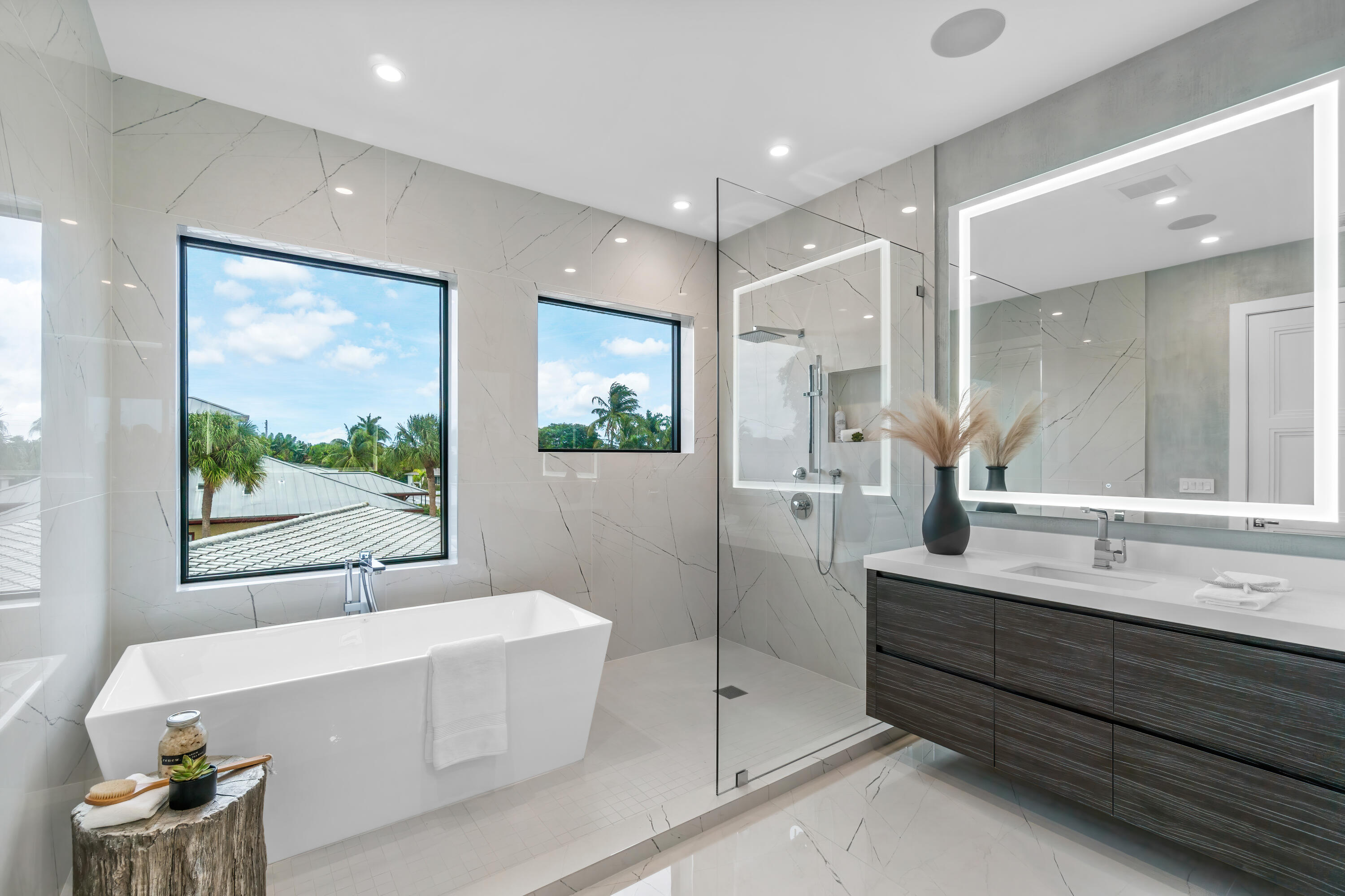 WHISEM UNIT B - Residential