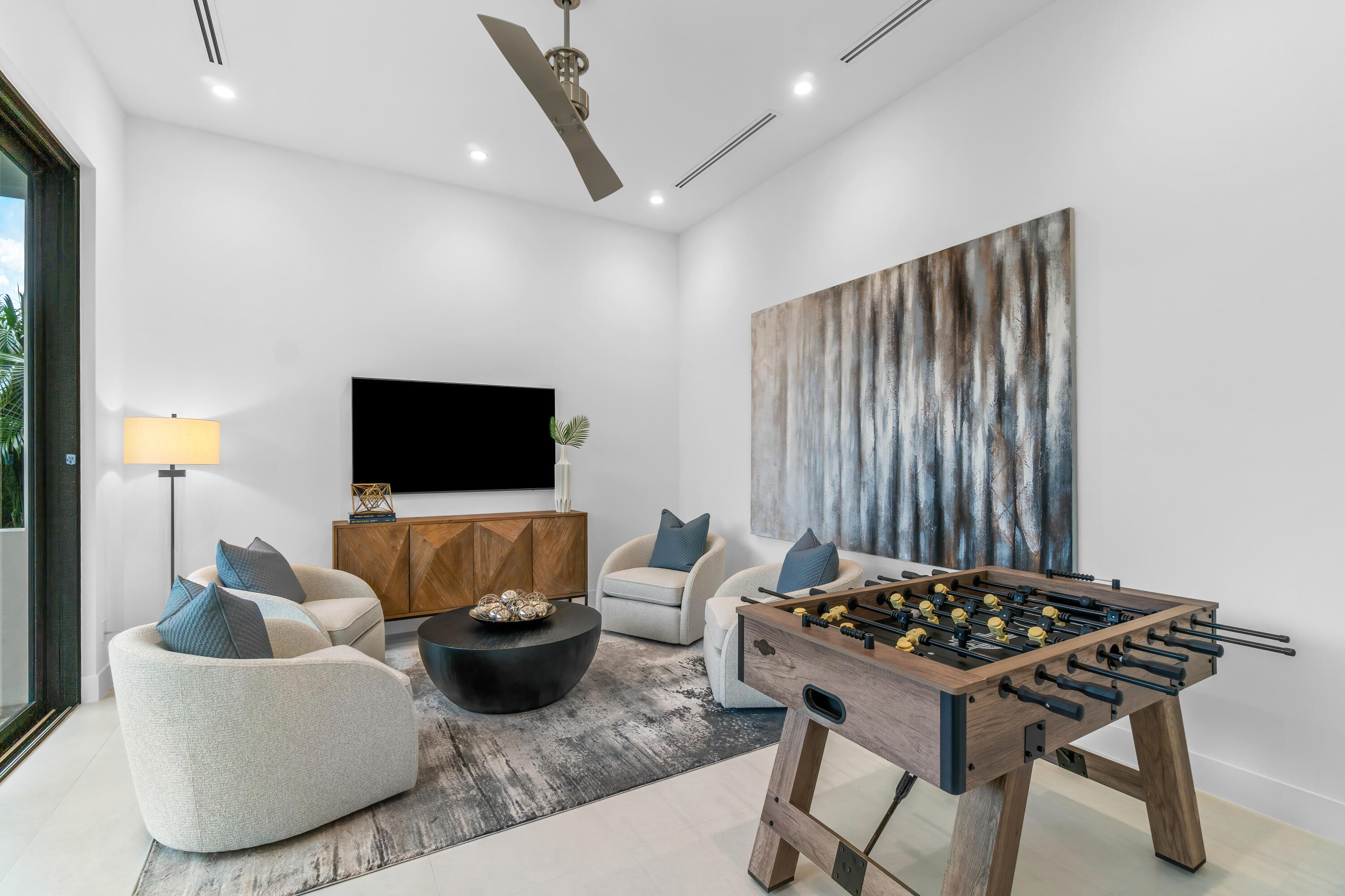 WHISEM UNIT B - Residential