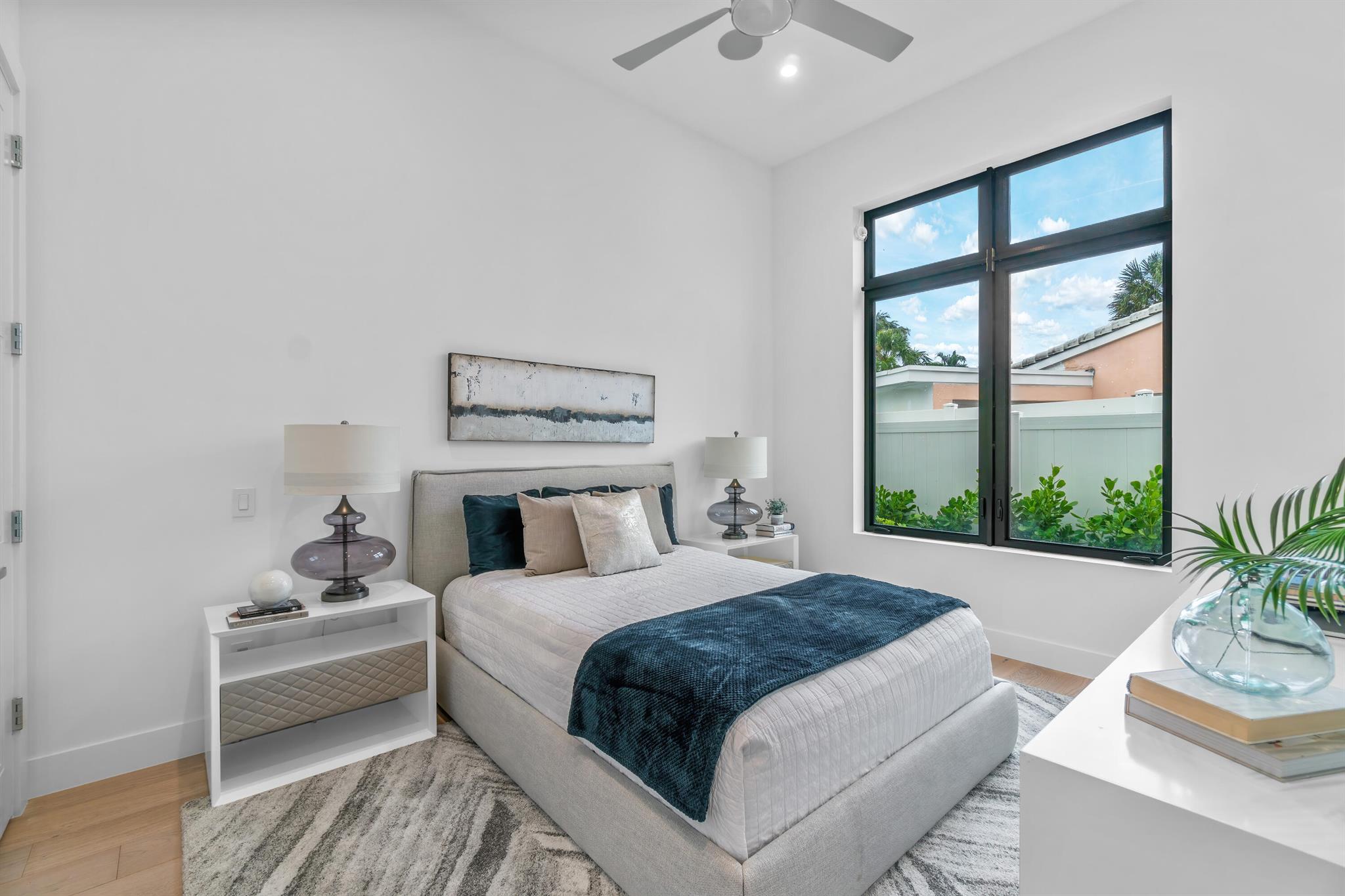 WHISEM UNIT B - Residential