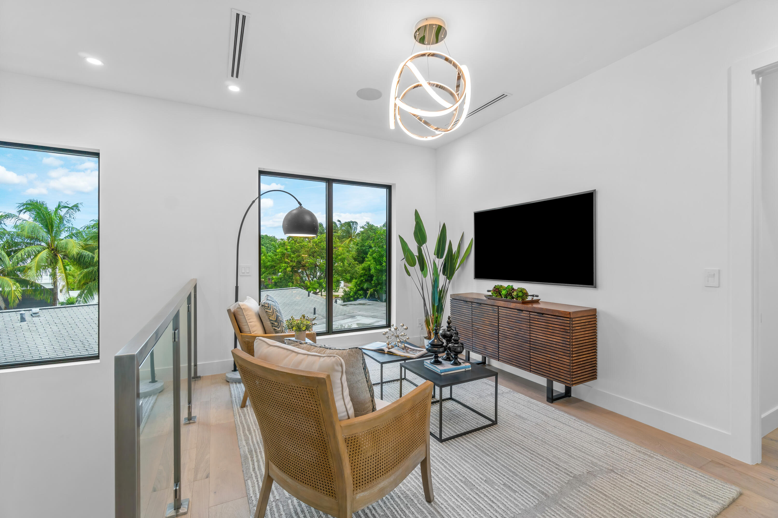 WHISEM UNIT B - Residential