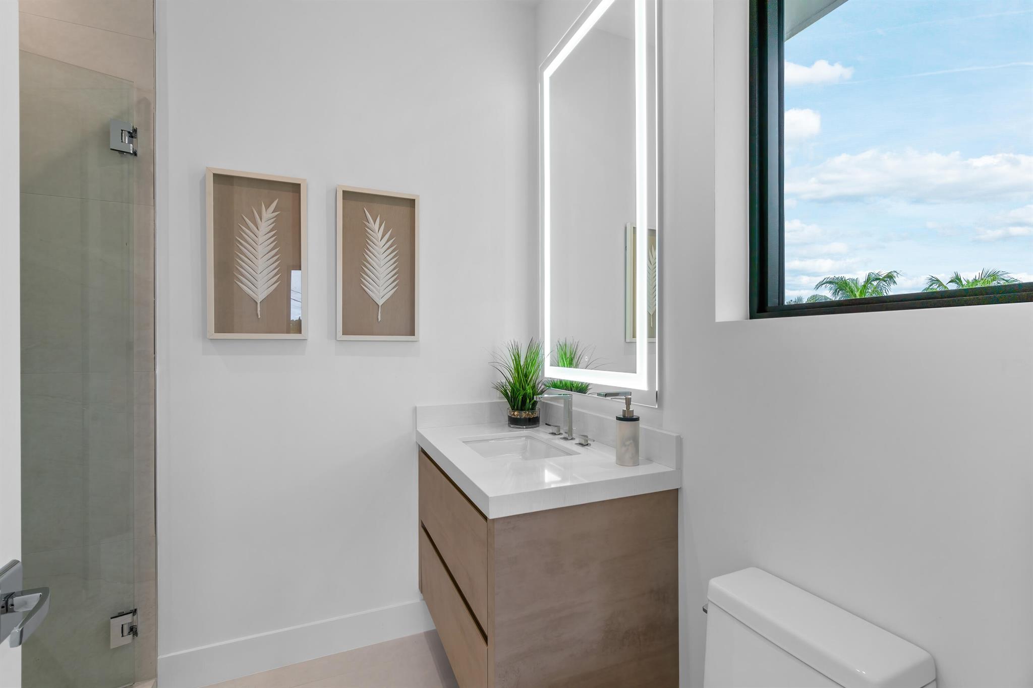 WHISEM UNIT B - Residential