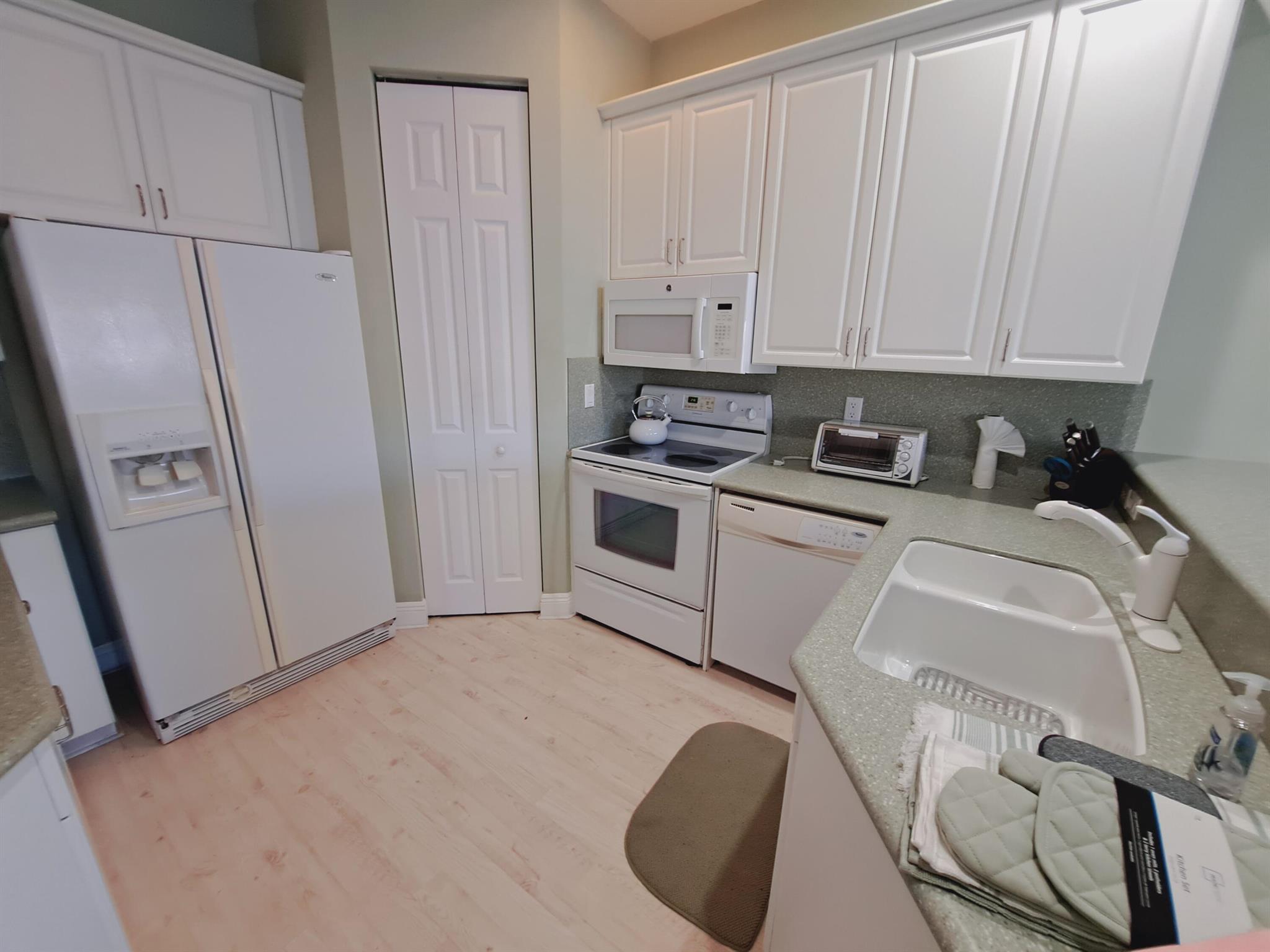 MARINER BAY - Residential Lease