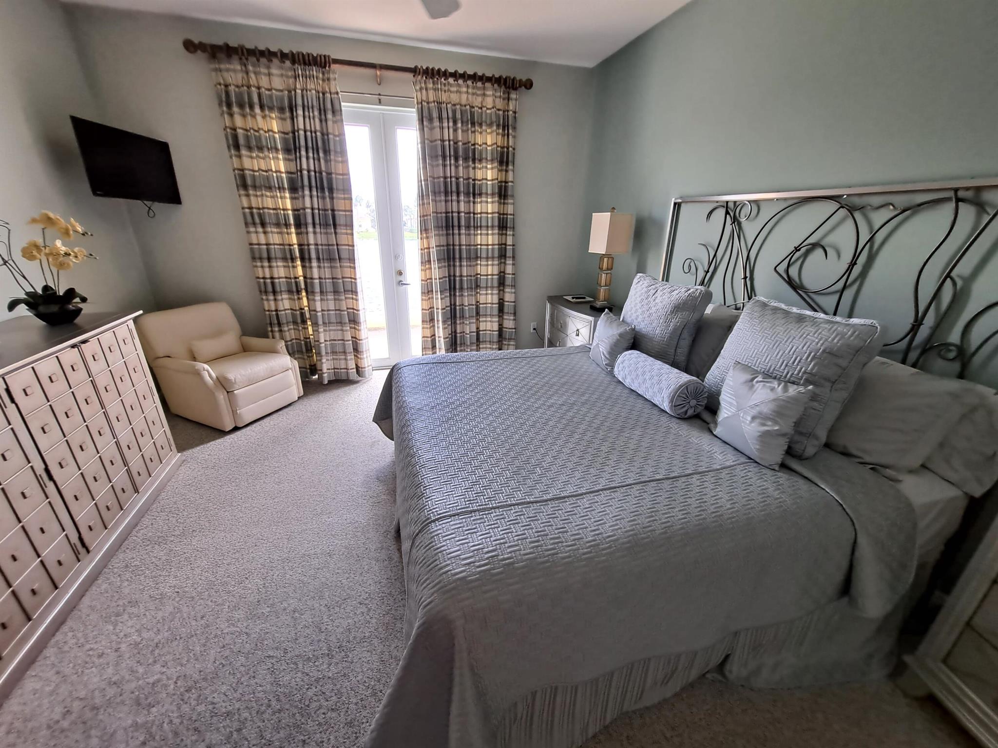 MARINER BAY - Residential Lease