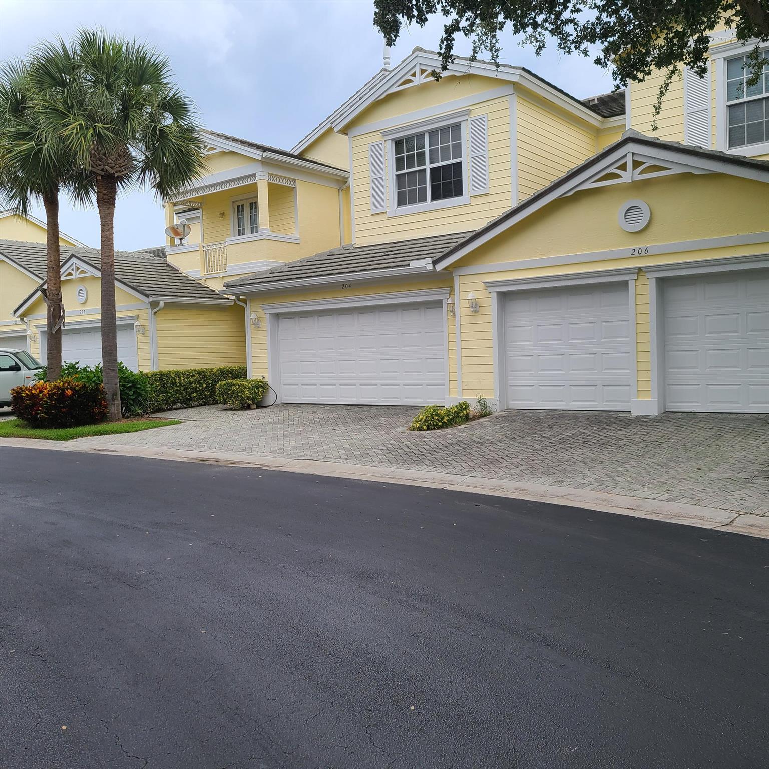 Great view sits overlooking main community pond and fountain. Community across from Ocean Beach. Quick walk to beach or Jaycee Park or River. Marina and dock open to residents. amenities include pool, fitness center and HOA facility for hosting get togethers. All Residents restricted to 2 cars on property. Tenants restricted to no pets. No commercial vehicle signage.
