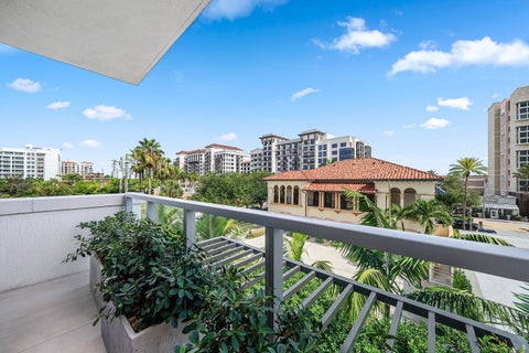 Tiny photo for 475 E ROYAL PALM Road #306, Boca Raton, FL 33432 (MLS # B26061287)