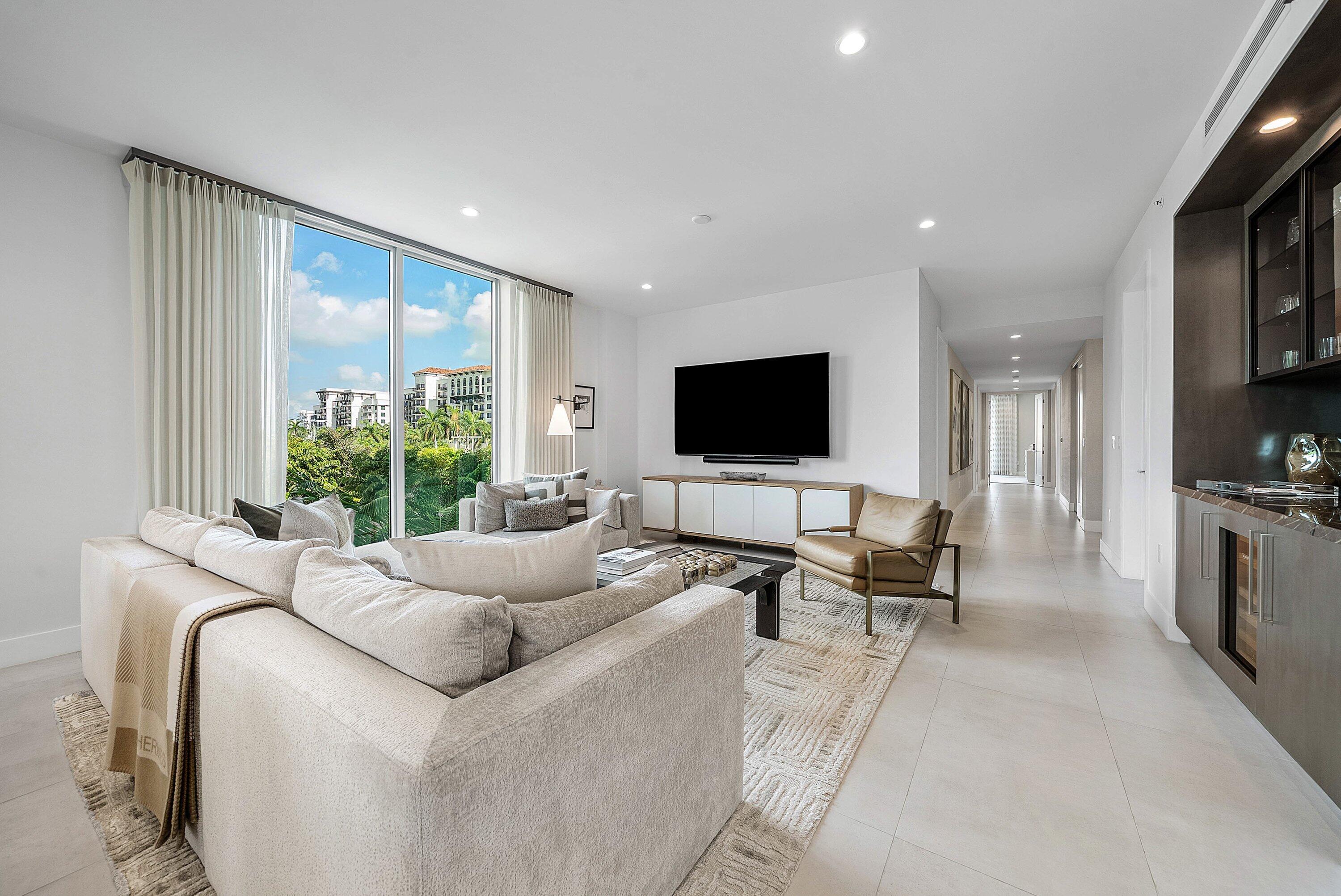 475 E ROYAL PALM Road 306