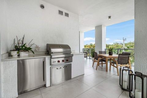 Tiny photo for 475 E ROYAL PALM Road #306, Boca Raton, FL 33432 (MLS # B26061287)