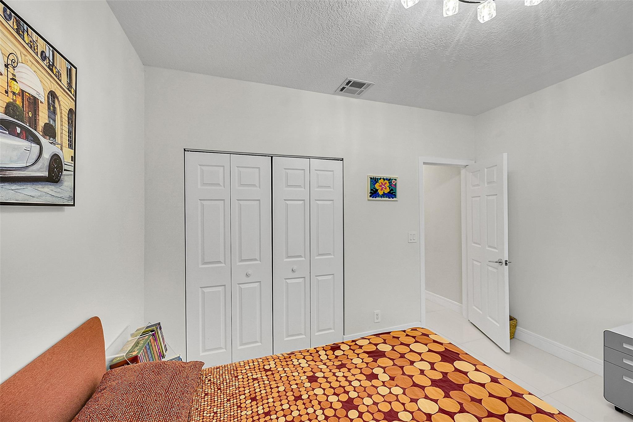 BOCA FALLS PAR J - Residential